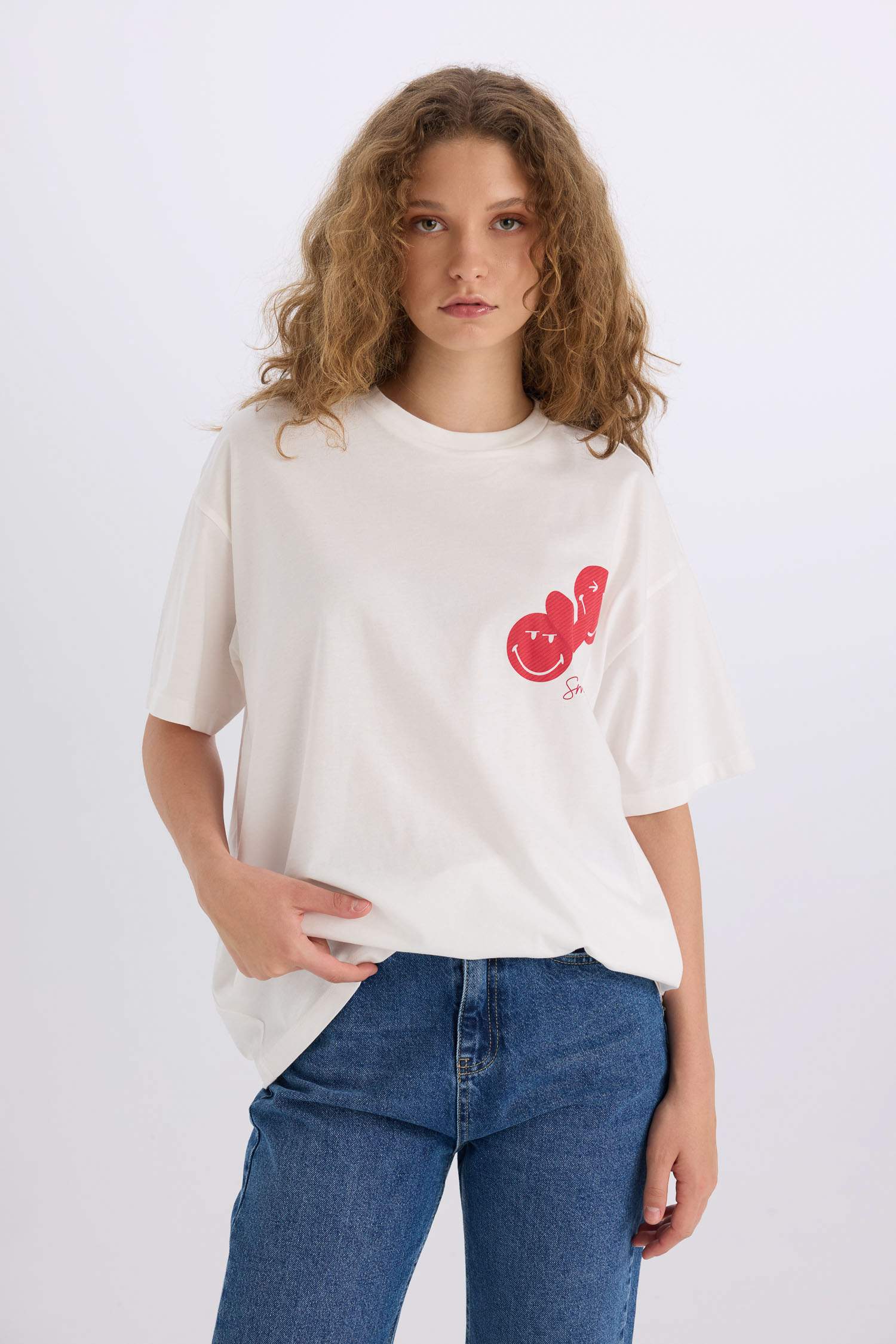 SmileyWorld Oversize Geniş Kalıp Bisiklet Yaka Sırt Baskılı Kısa Kollu Tişört