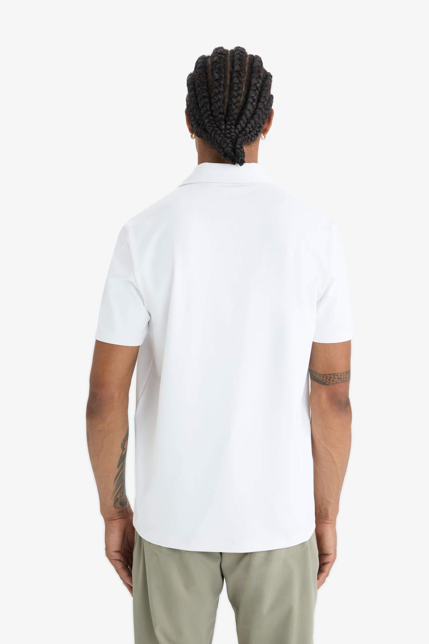 Esnek Kumaş Standart Fit Polo Yaka Sporcu Kısa Kollu Tişört