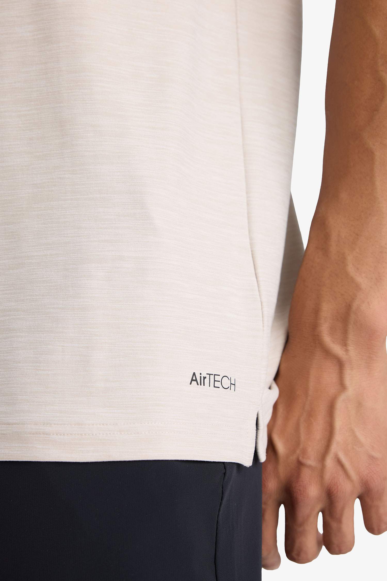 تيشيرت بولو رياضي نص ردن قصة عادية من DeFactoFit