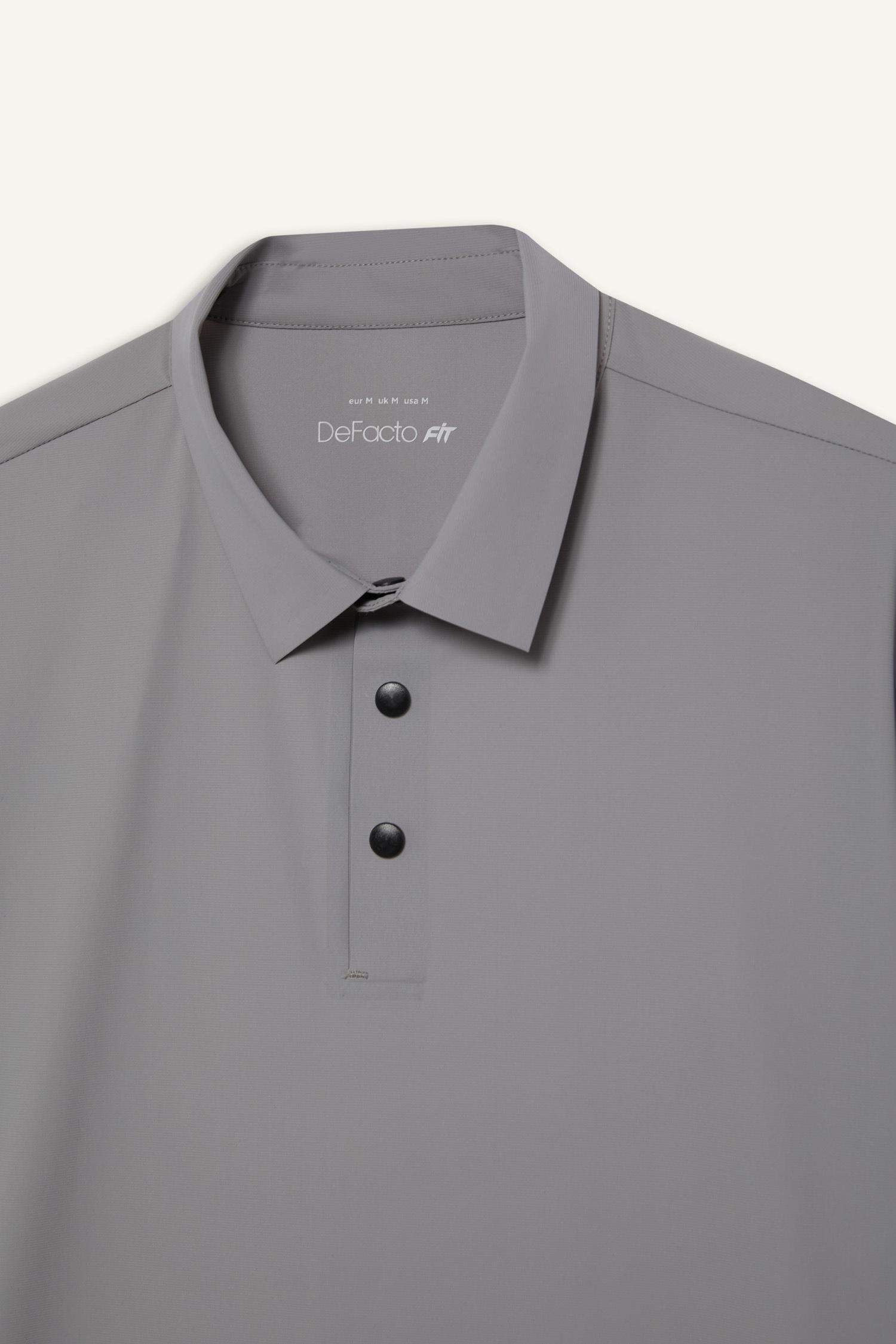 Esnek Kumaş Standart Fit Polo Yaka Sporcu Kısa Kollu Tişört