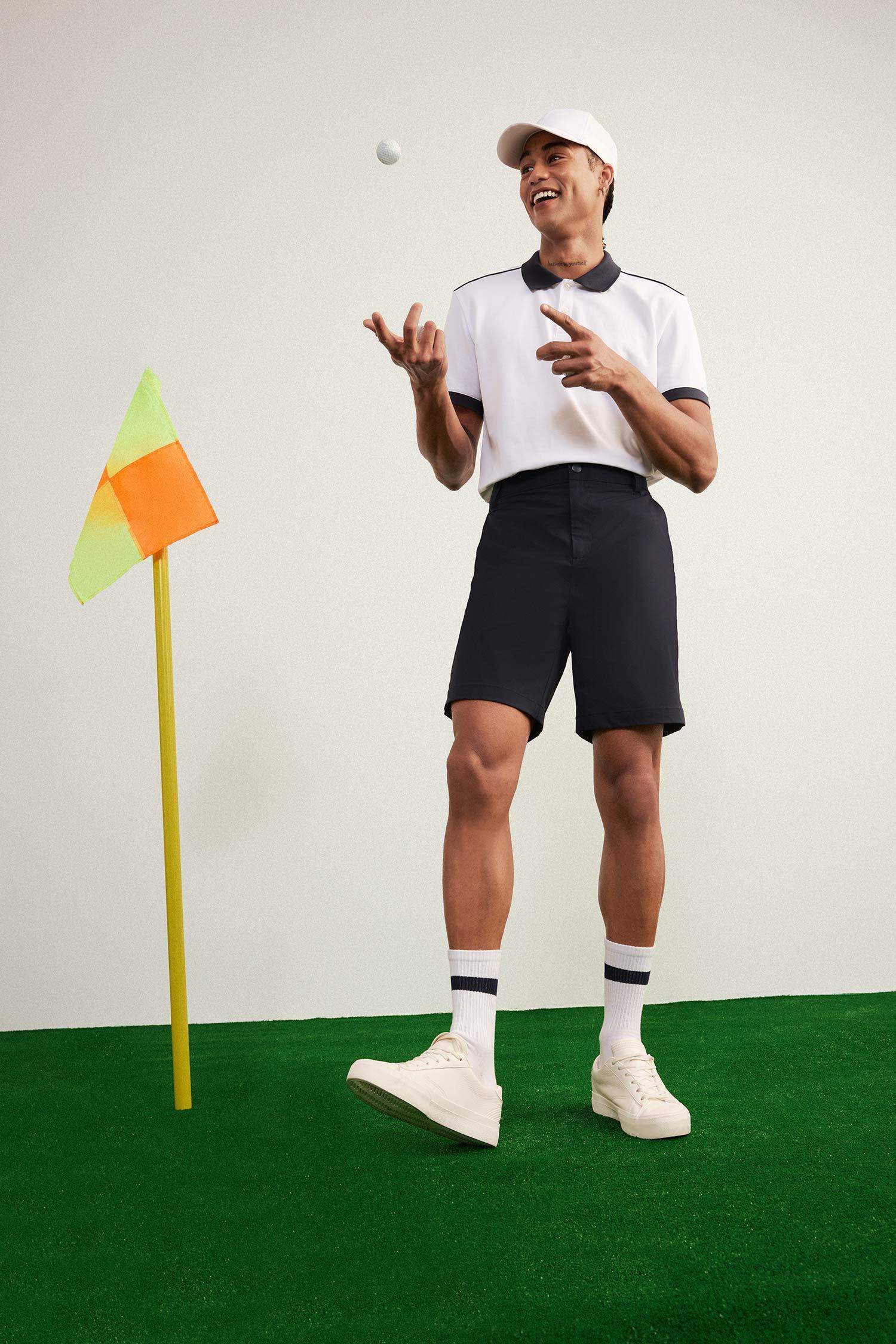 Slim Fit Dar Kesim Sporcu Dokuma Şort