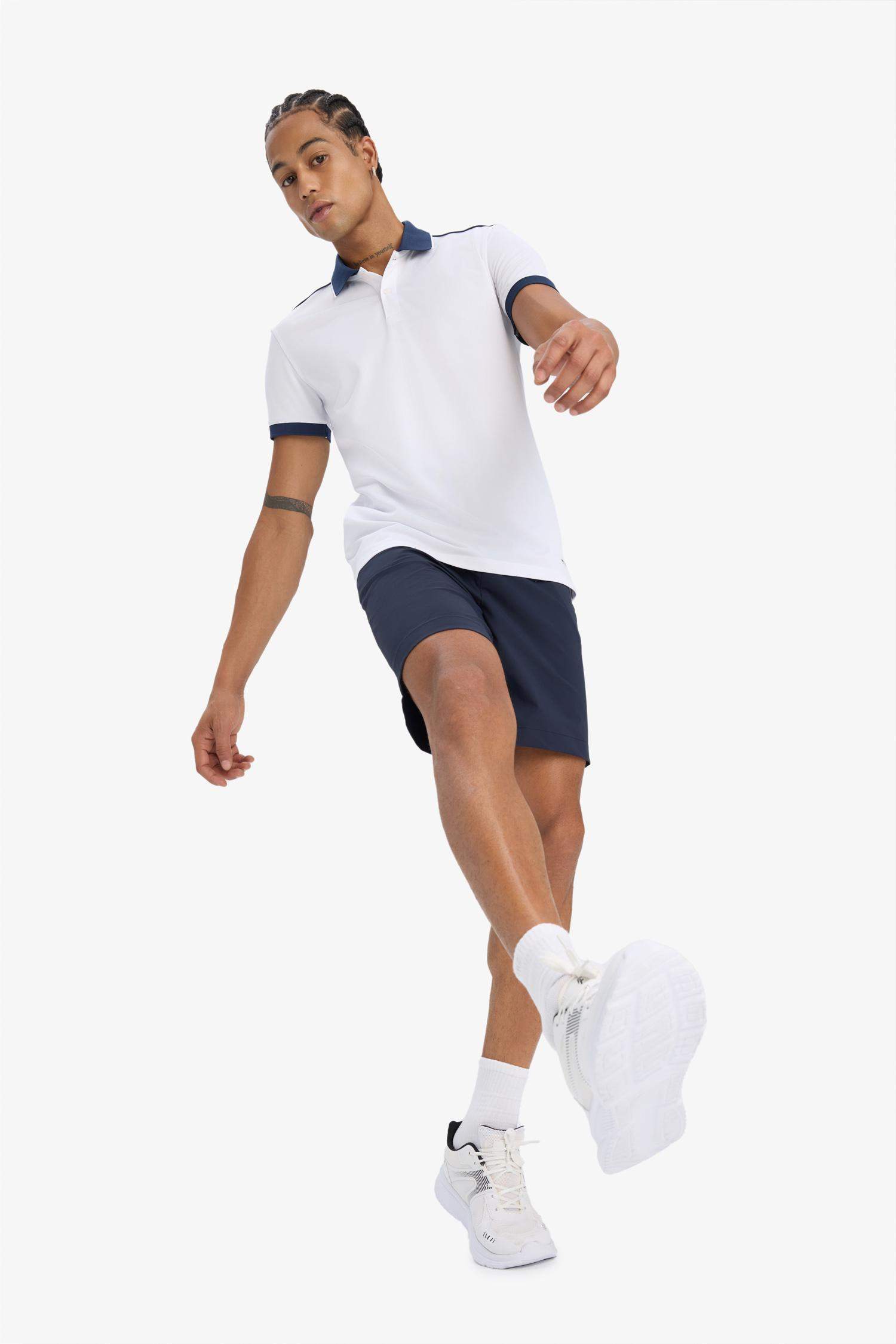 Slim Fit Dar Kesim Sporcu Dokuma Şort