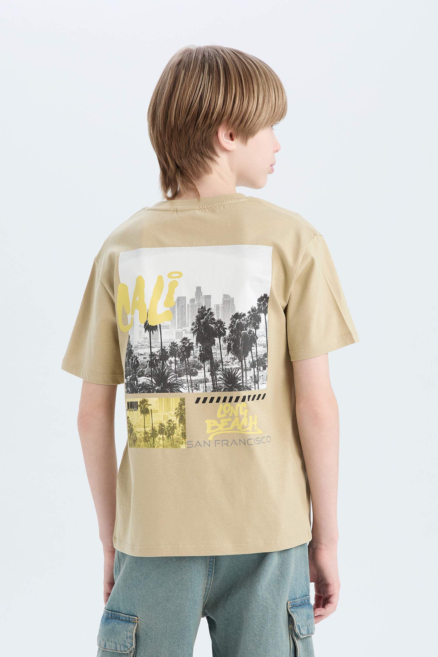 T-shirt avec imprimé au dos à col rond et manches courtes pour garçon