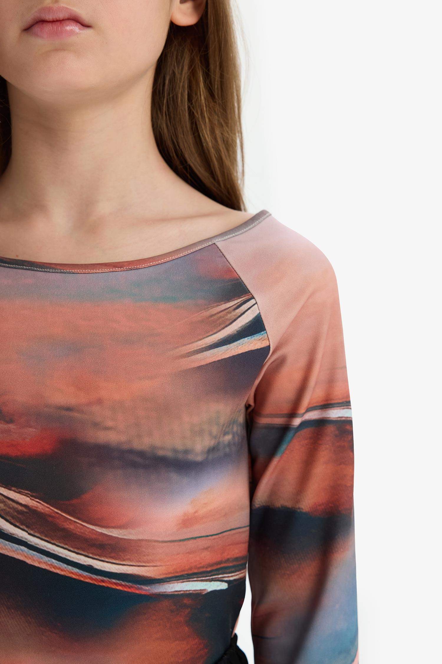 Kız Çocuk Slim Fit Dar Kesim Kaçık Yaka Uzun Kollu Tişört