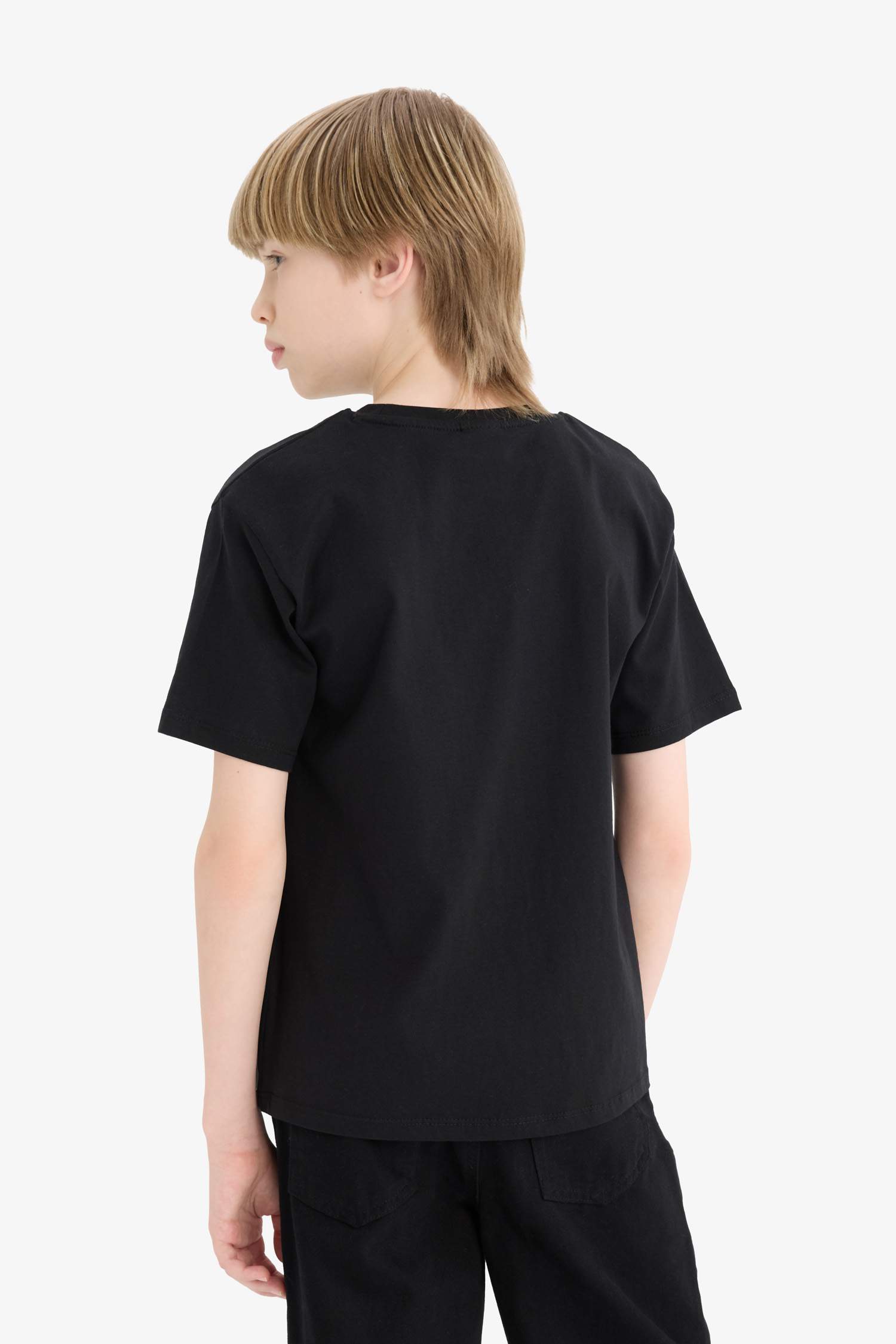 تيشيرت نص ردن مطبوع قصة عادية بياخة مستديرة