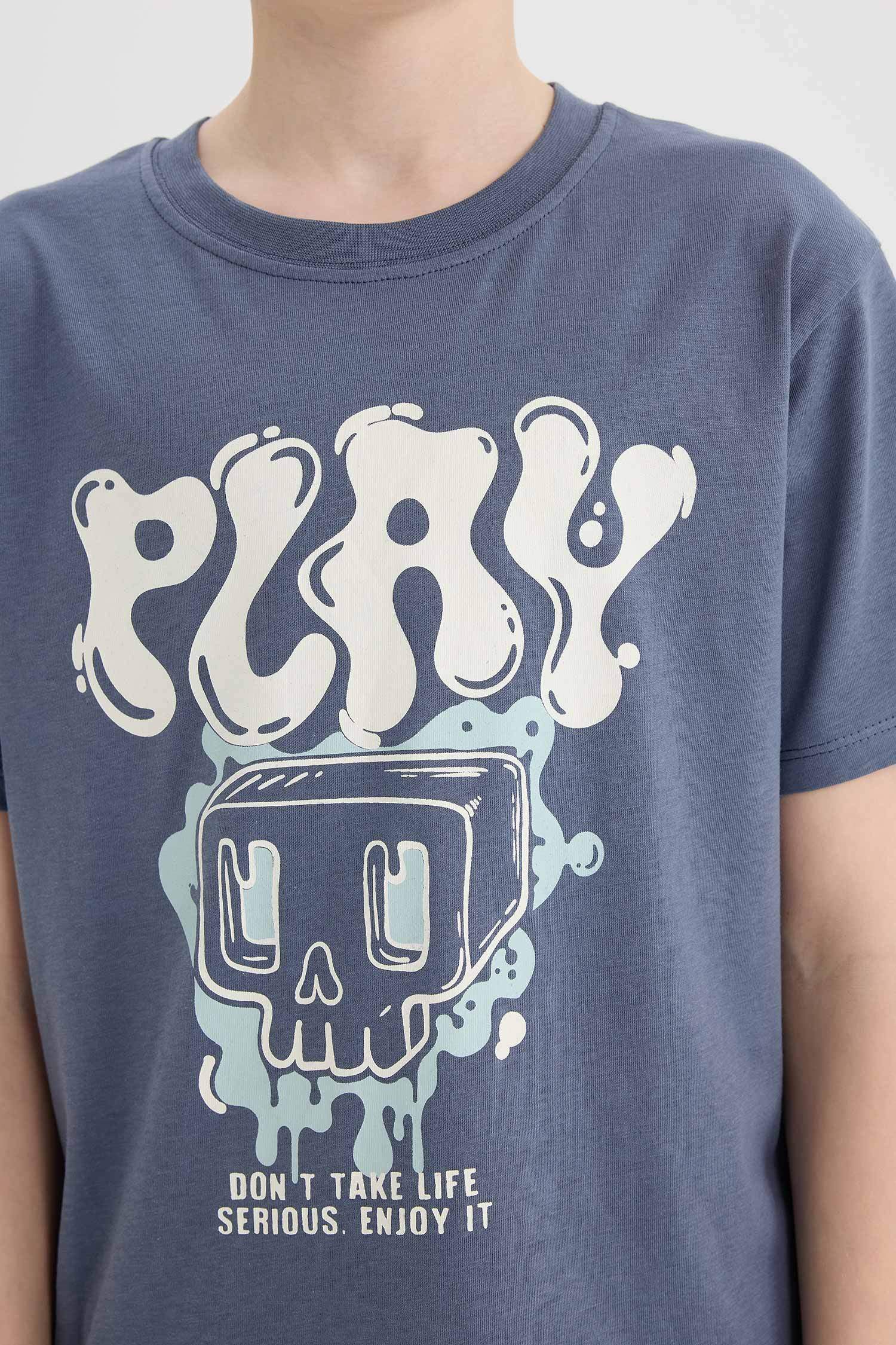 تيشيرت نص كم مطبوع قصة عادية برقبة مستديرة