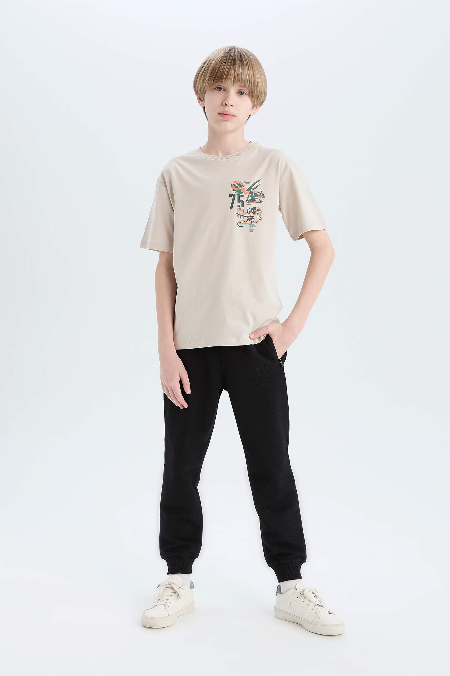 New Regular Fit Printed Short Sleeve T-Shirt