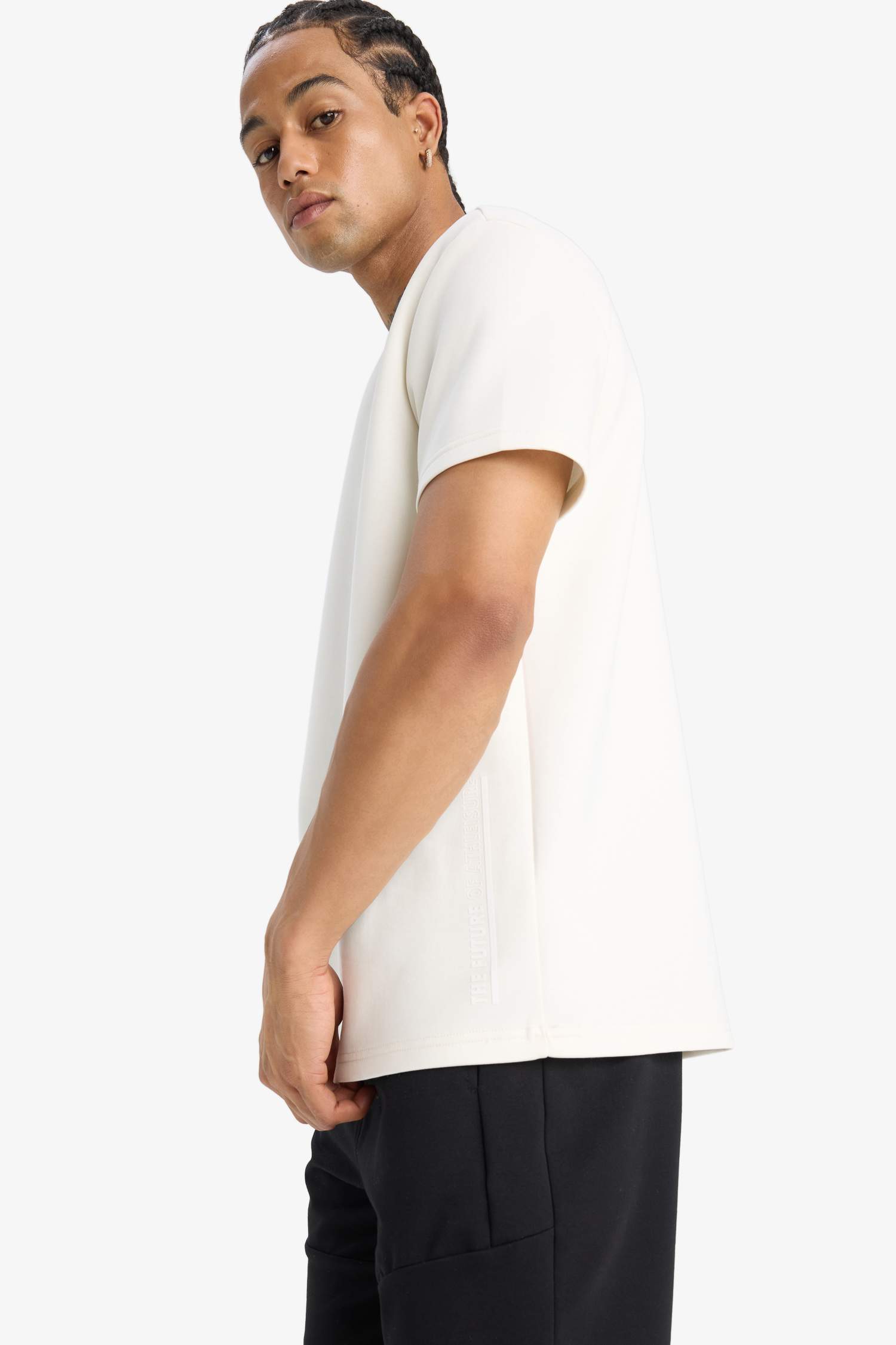 Standart Fit Modal Kumaş Bisiklet Yaka Baskılı Sporcu Kısa Kollu Tişört