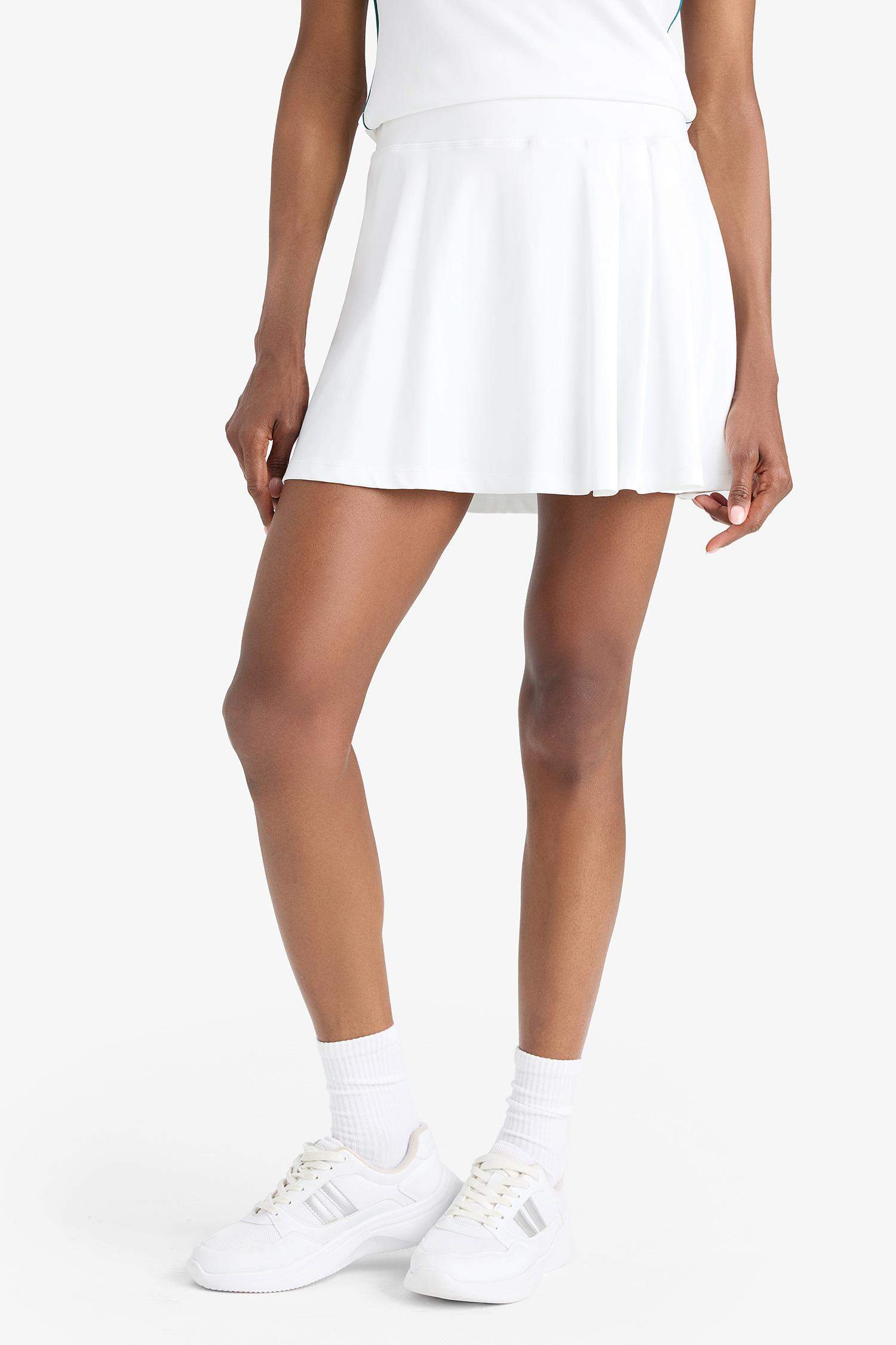 تنورة تنس قصيرة قصة عادية من DeFactoFit