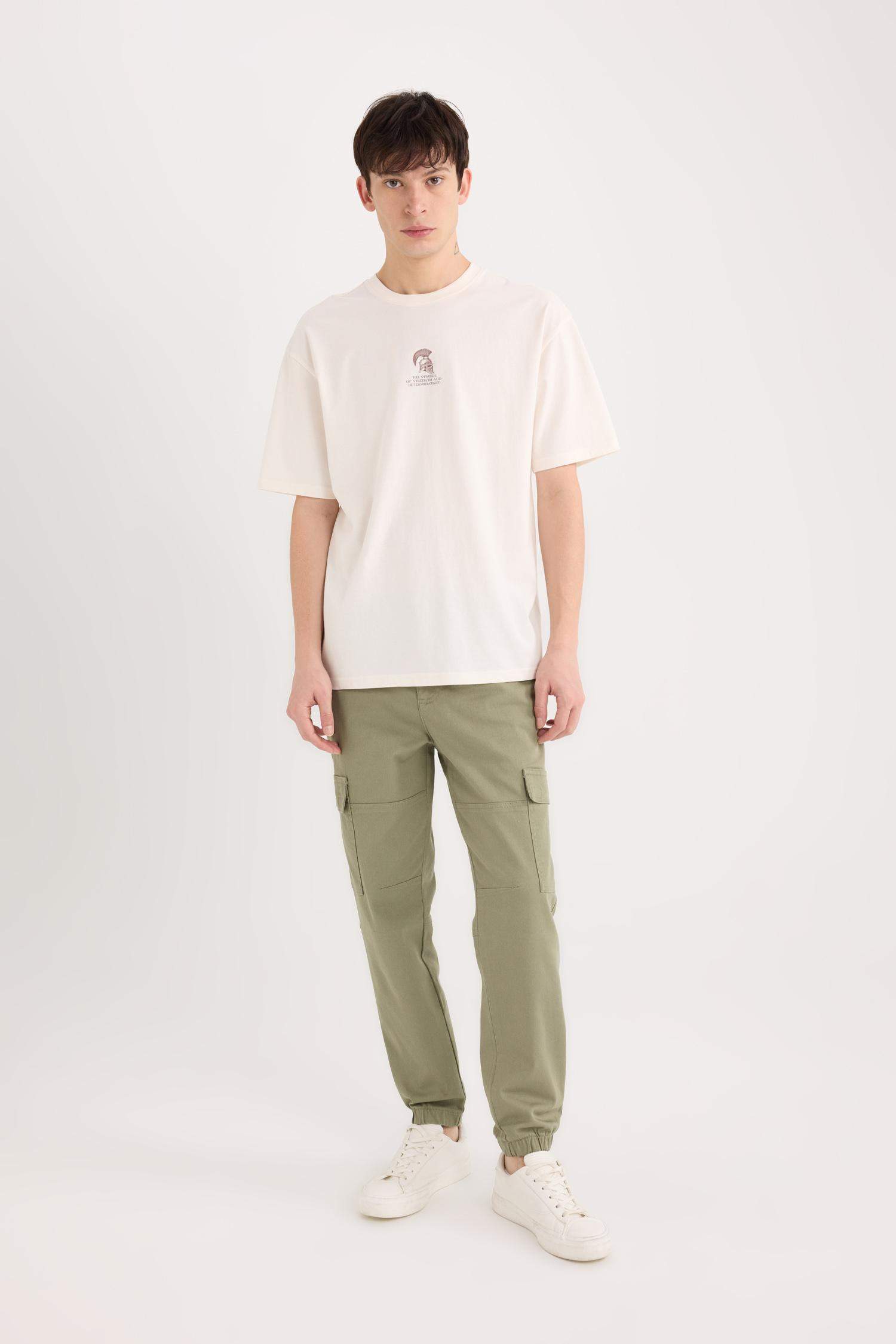 %100 Pamuk Boxy Fit Bisiklet Yaka Sırt Baskılı Kısa Kollu Tişört