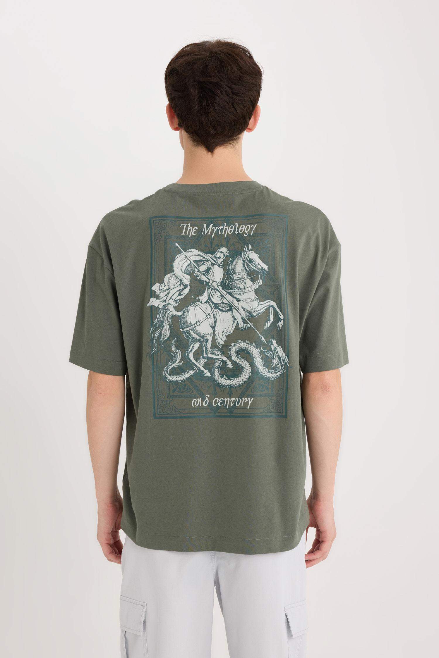 %100 Pamuk Oversize Geniş Kalıp Bisiklet Yaka Sırt Baskılı Kısa Kollu Tişört