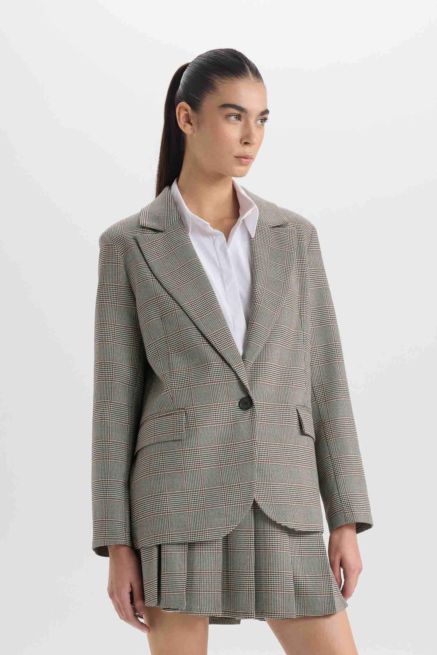 Блейзер оверсайз широкого кроя