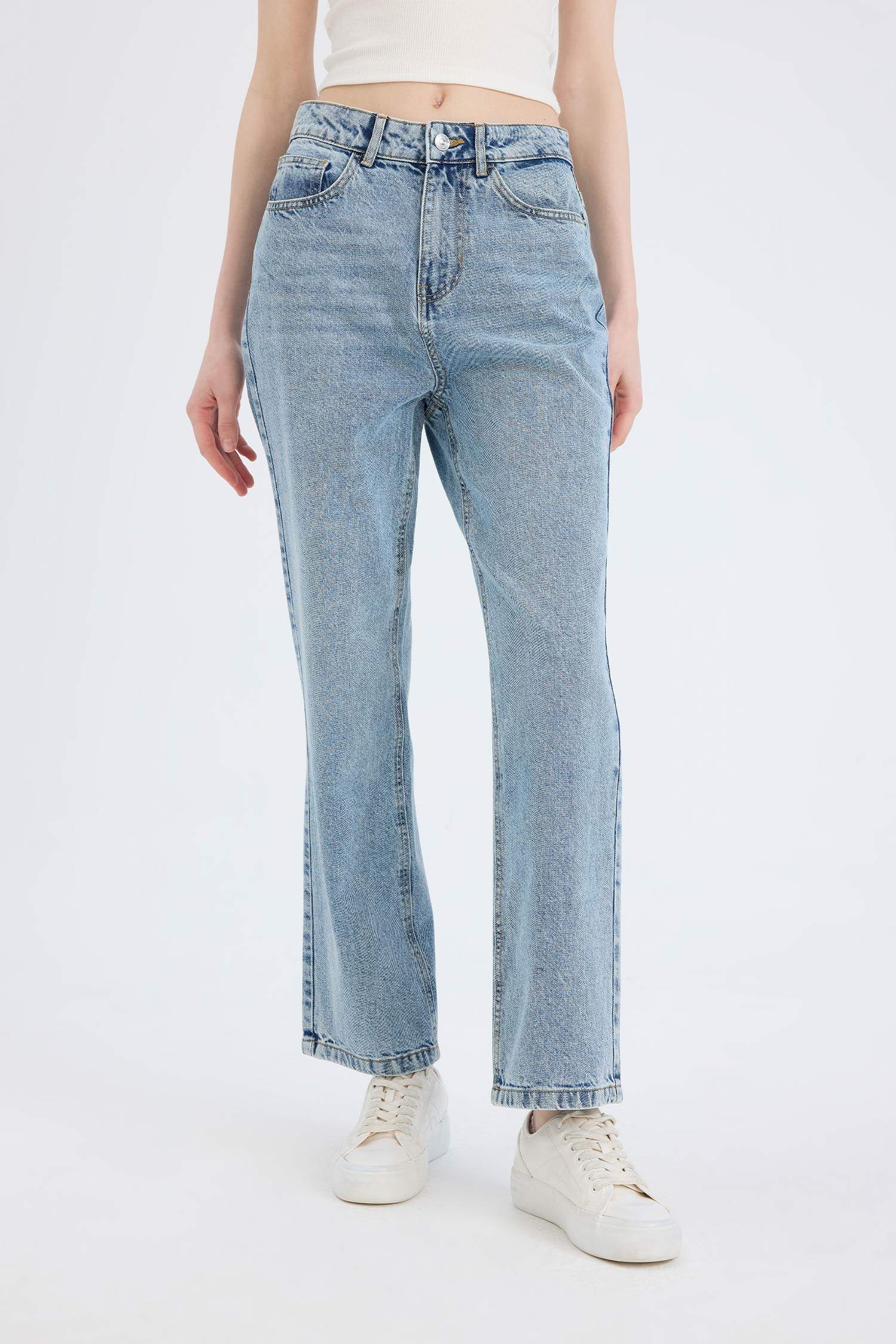 Straight Fit High Waist Ankle Length Jeans
