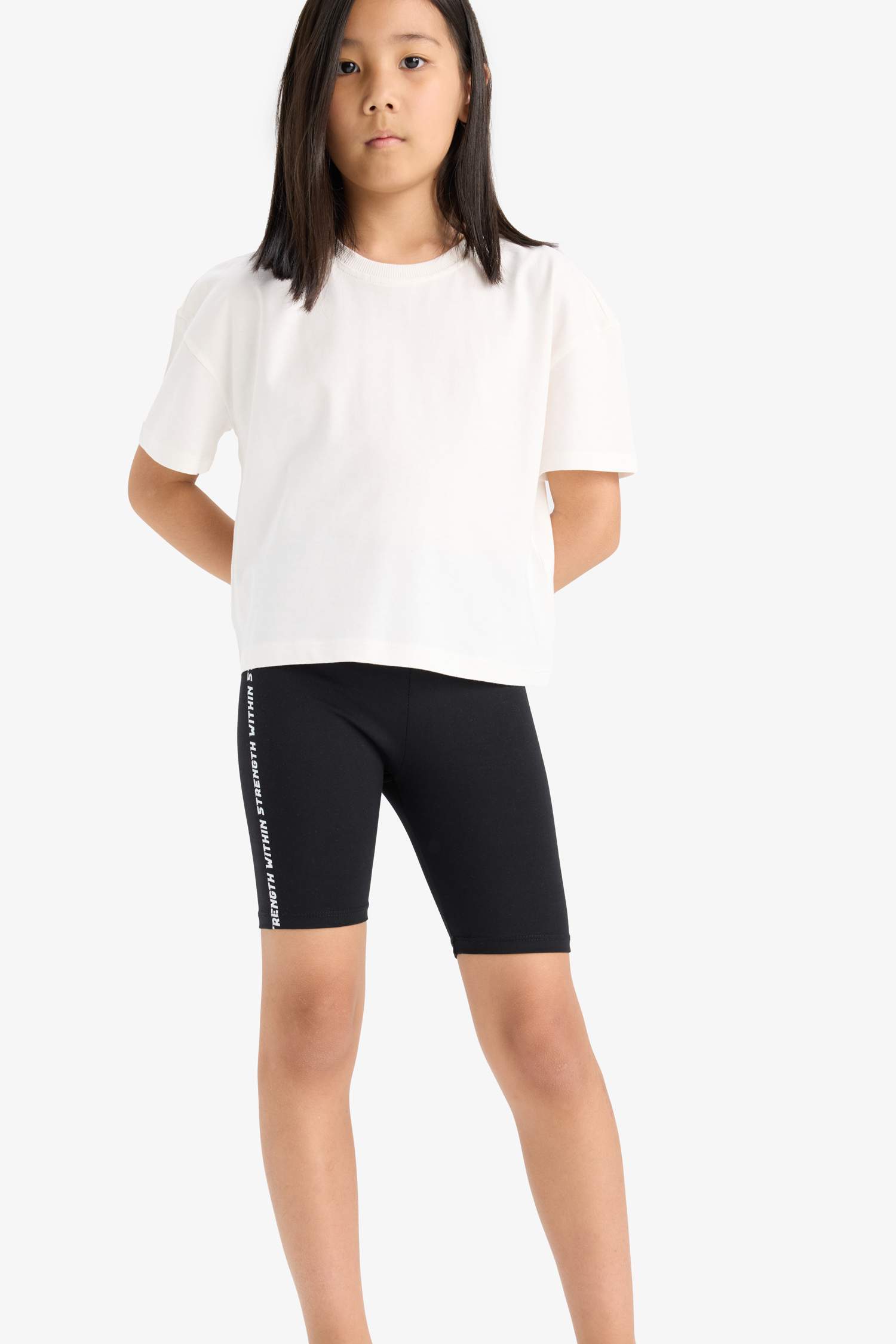 تيشيرت بناتي نص ردن قصة مريحة بياخة مستديرة - قطعتين