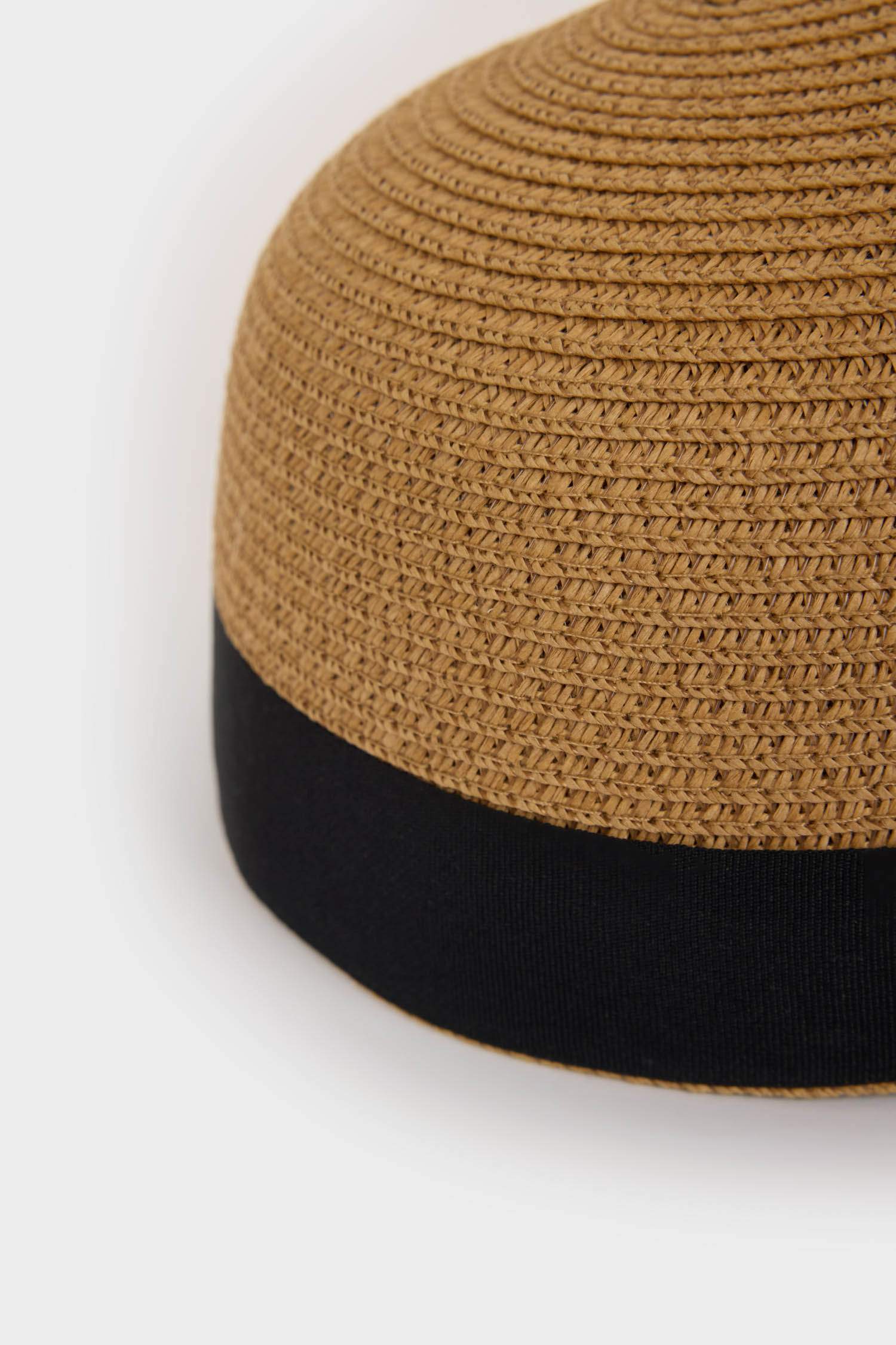 Kadın Hasır Şapka