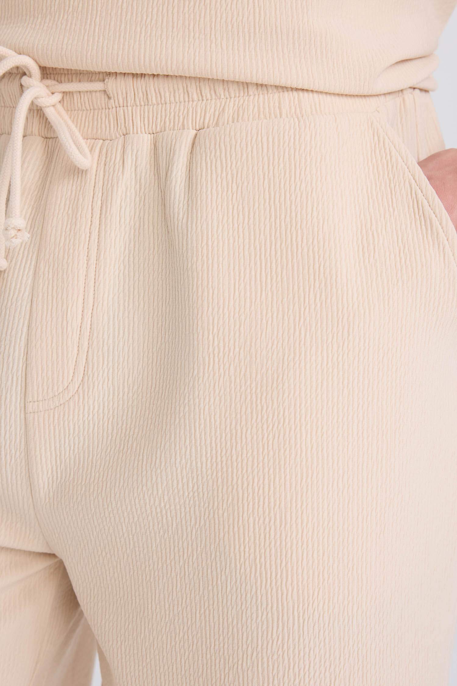 Short droit à coupe régulière