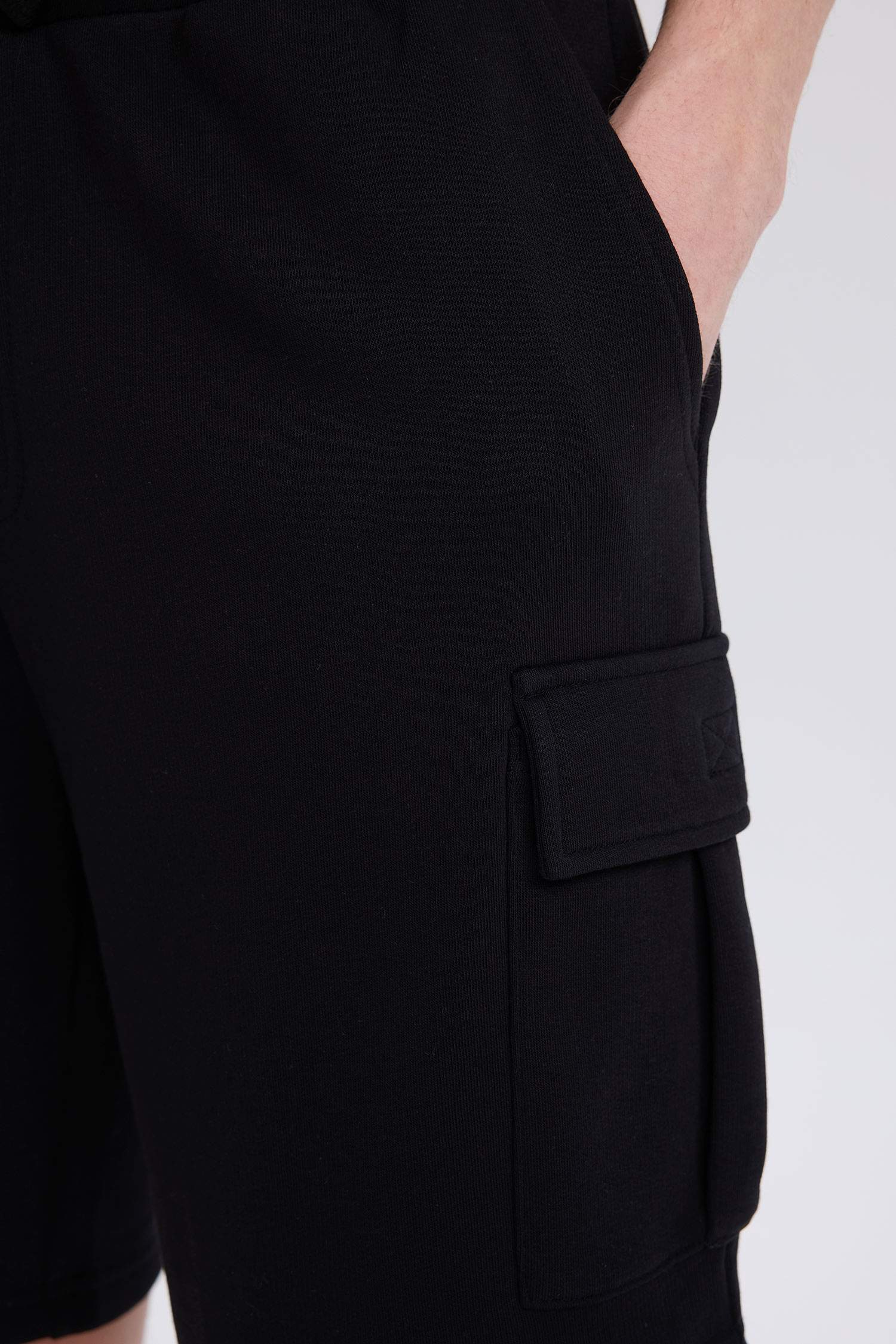 Шолақ шалбар