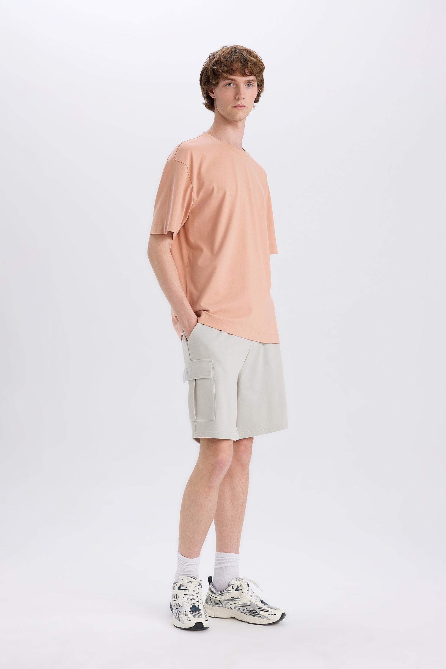 Шорты стандартной посадки