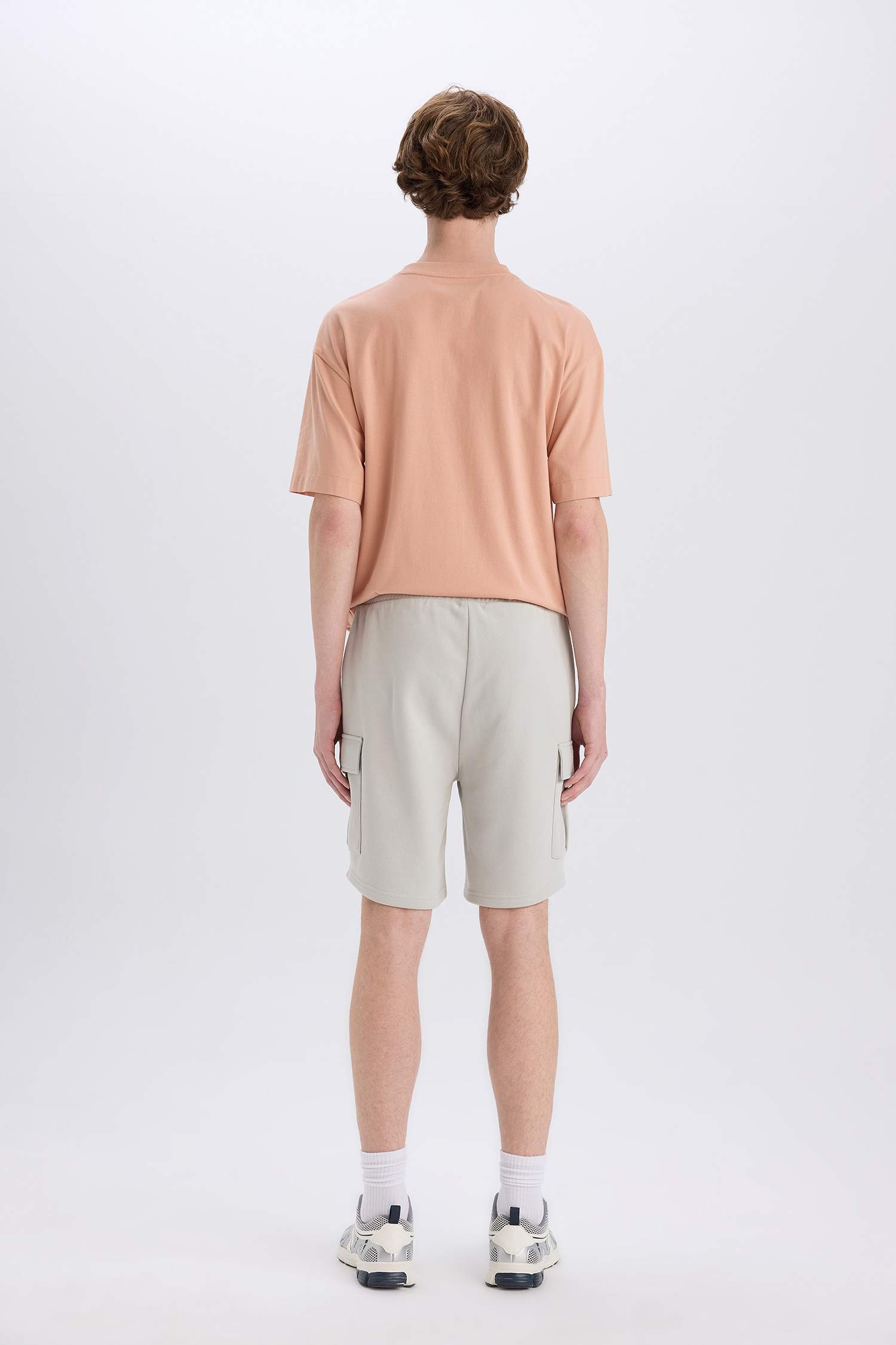 Шорты стандартной посадки