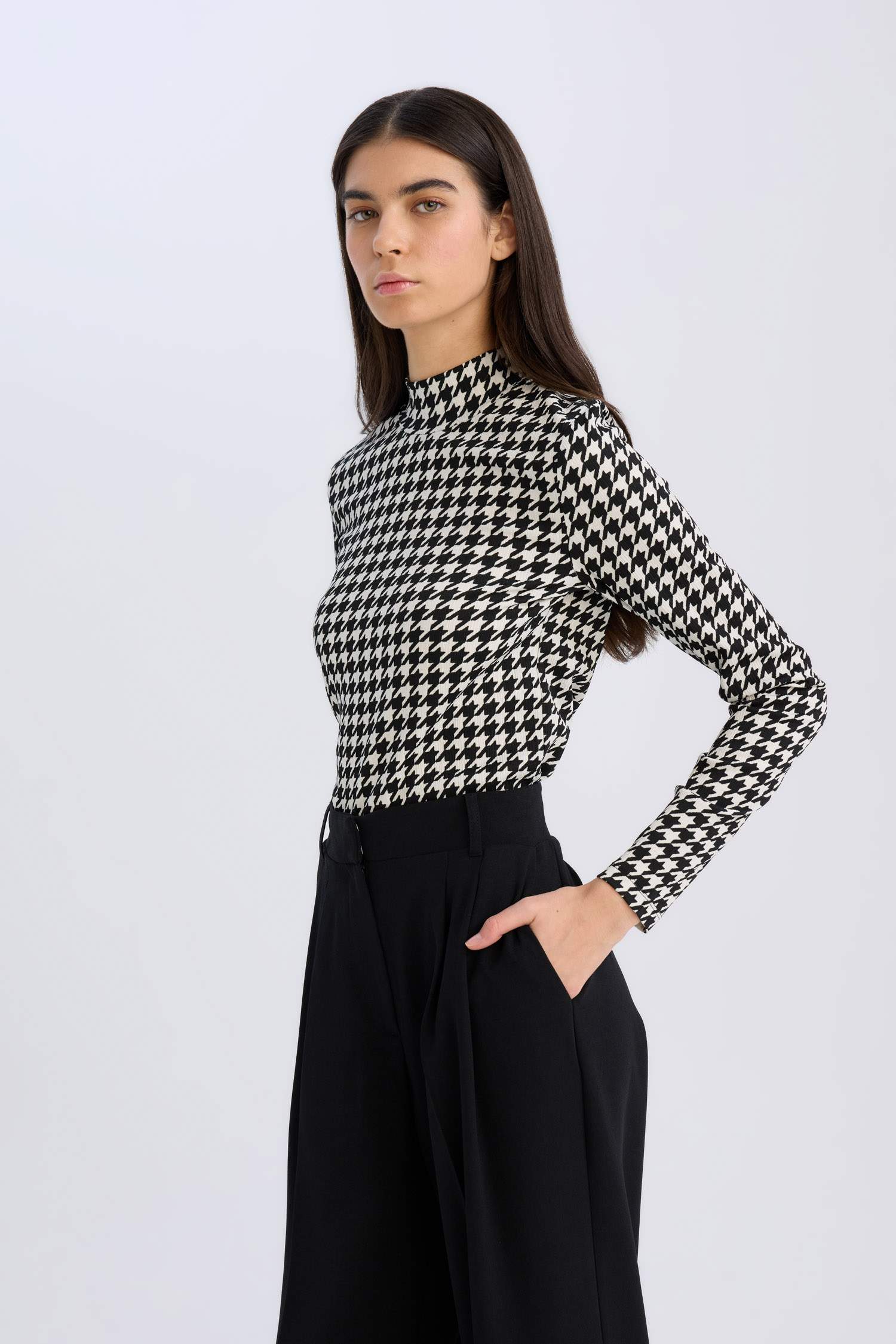 T-shirt Slim à manches longues imprimé à col roulé