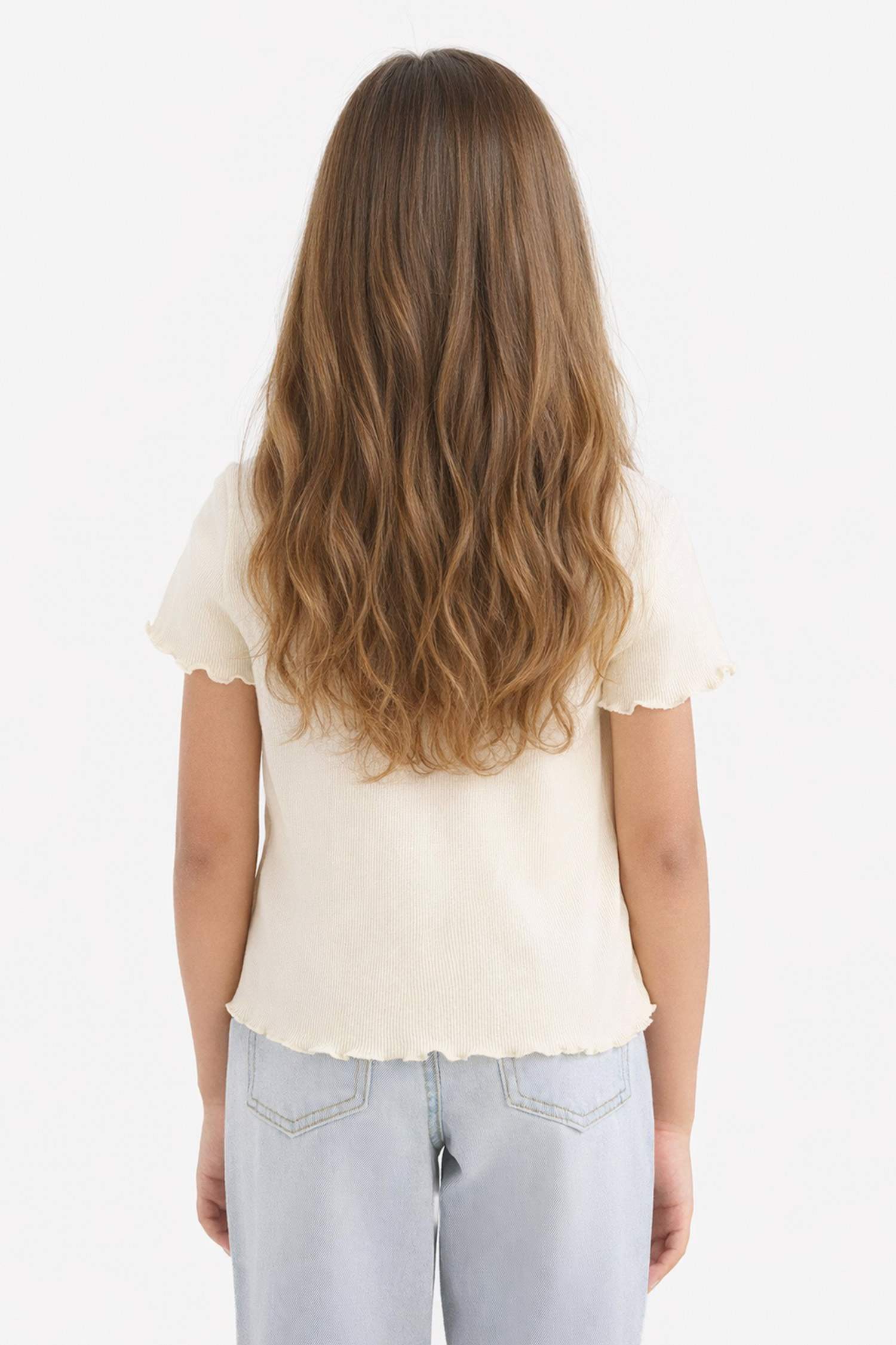 تيشيرت بناتي نص ردن مضلع بطبعة شعار سليم فيت