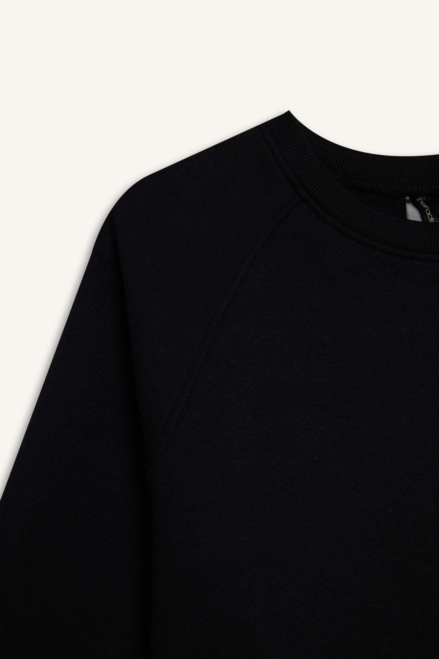 үлкен пішім дөңгелек жаға Свитер