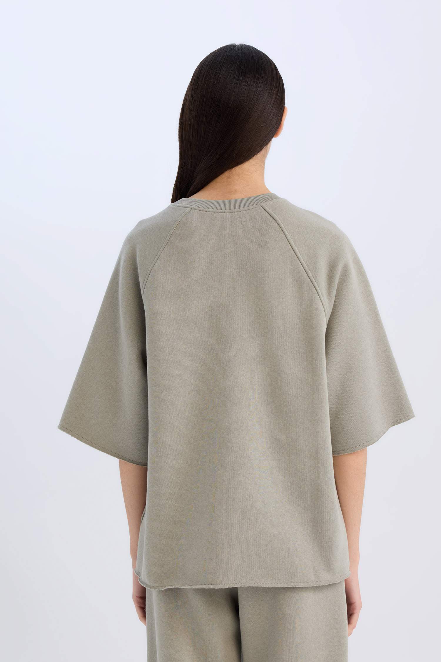 үлкен пішім дөңгелек жаға Свитер