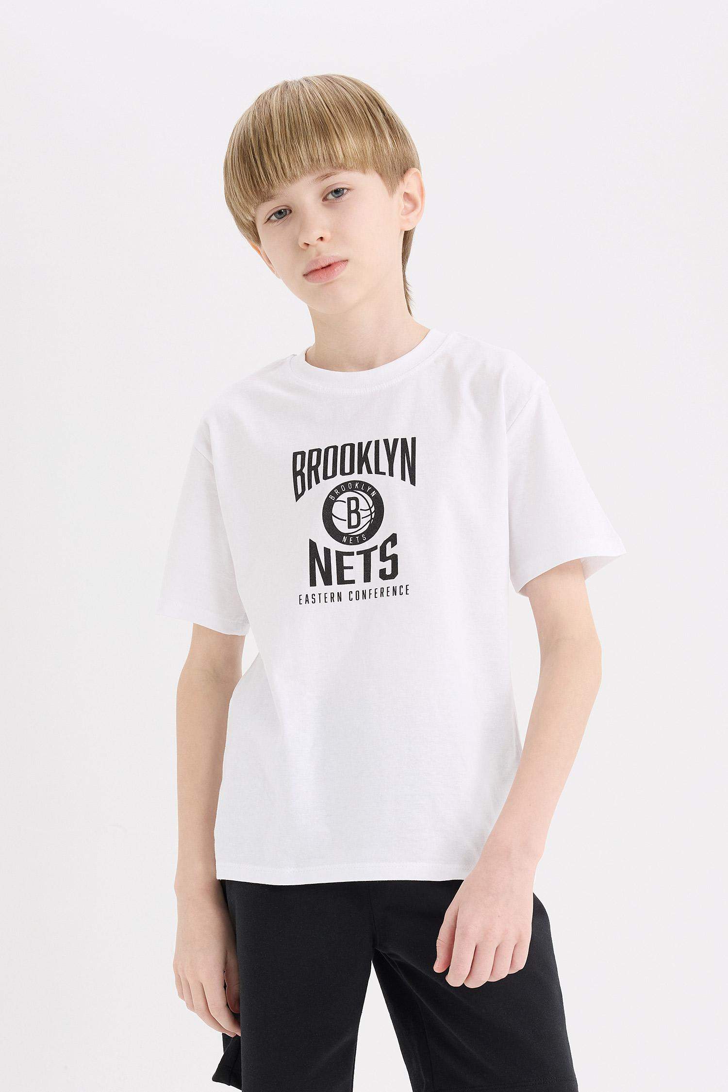 Erkek Çocuk NBA Brooklyn Nets Bisiklet Yaka Sırt Baskılı Kısa Kollu Tişört