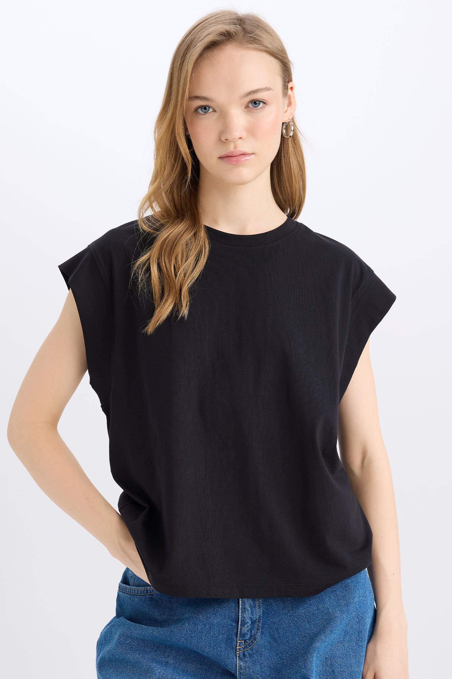 дөңгелек жаға Қысқа жеңді футболка