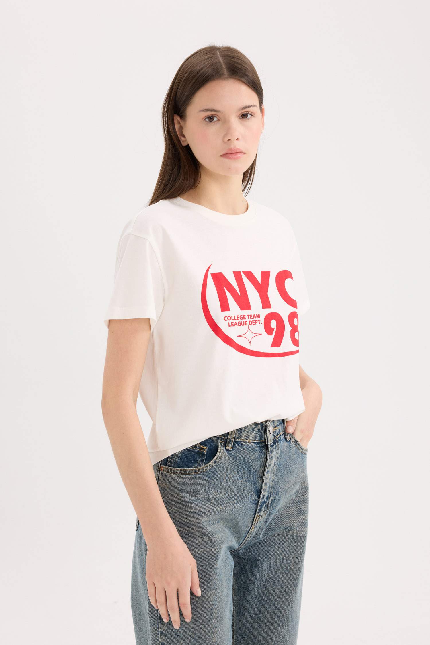 تيشيرت نص ردن قصة عادية بياخة مستديرة