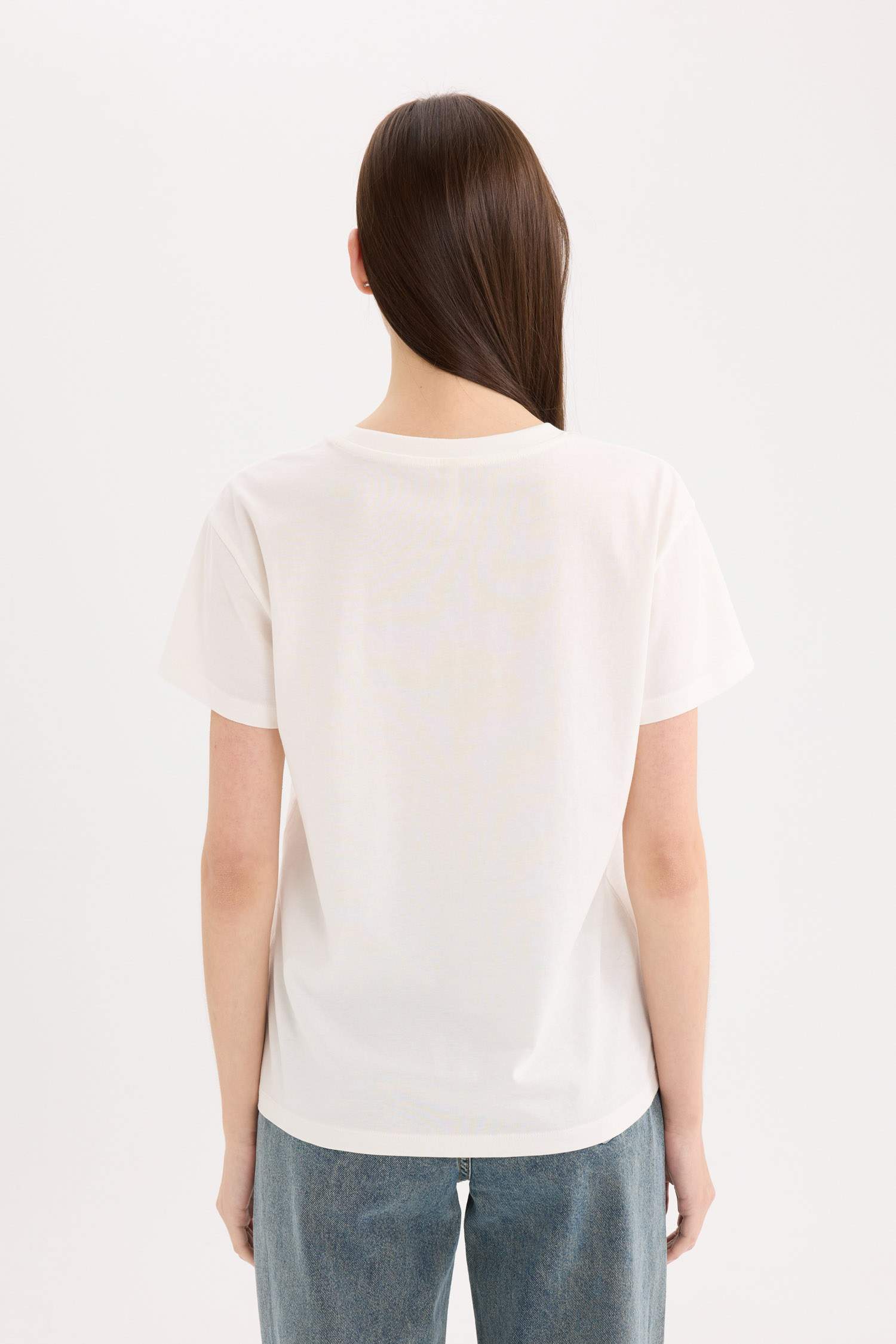 تيشيرت نص ردن قصة عادية بياخة مستديرة