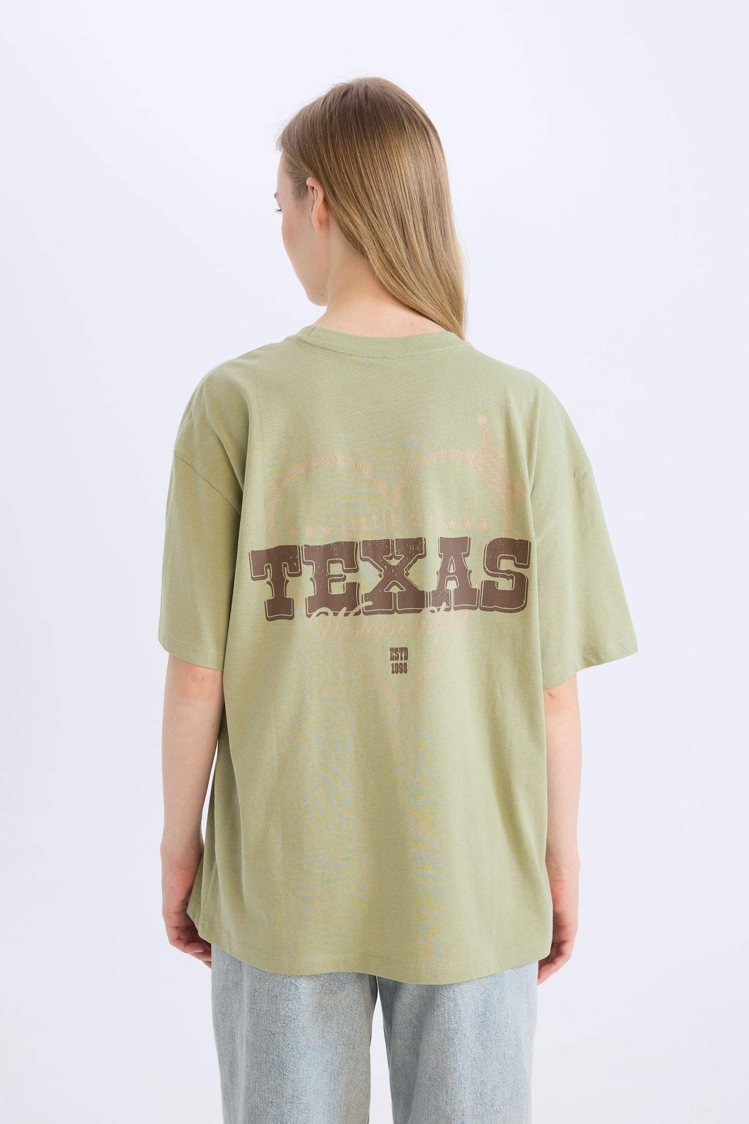 Oversize Geniş Kalıp Bisiklet Yaka Sırt Baskılı Kısa Kollu Tişört