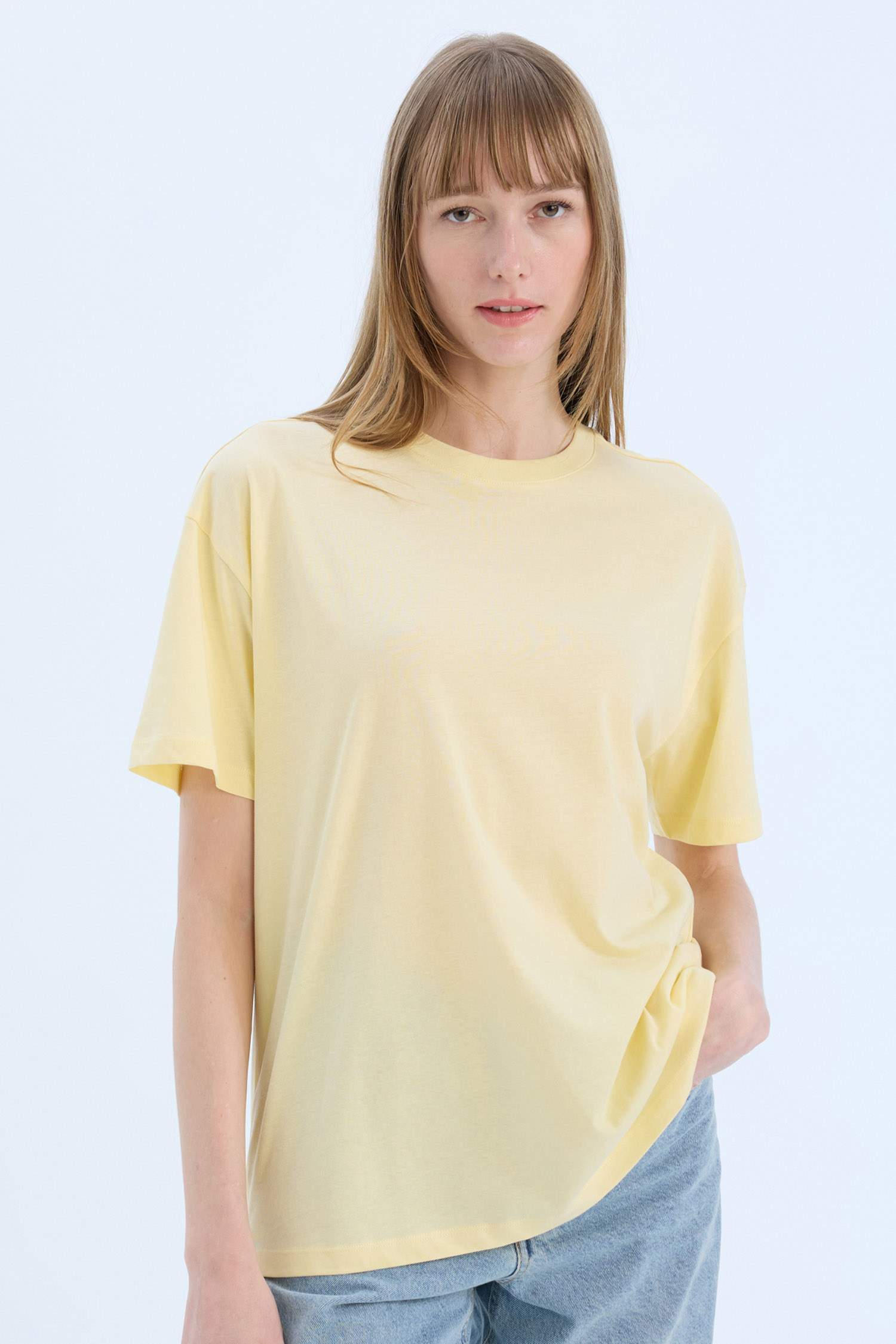 Oversize Fit Crew Neck Short Sleeve T-Shirt