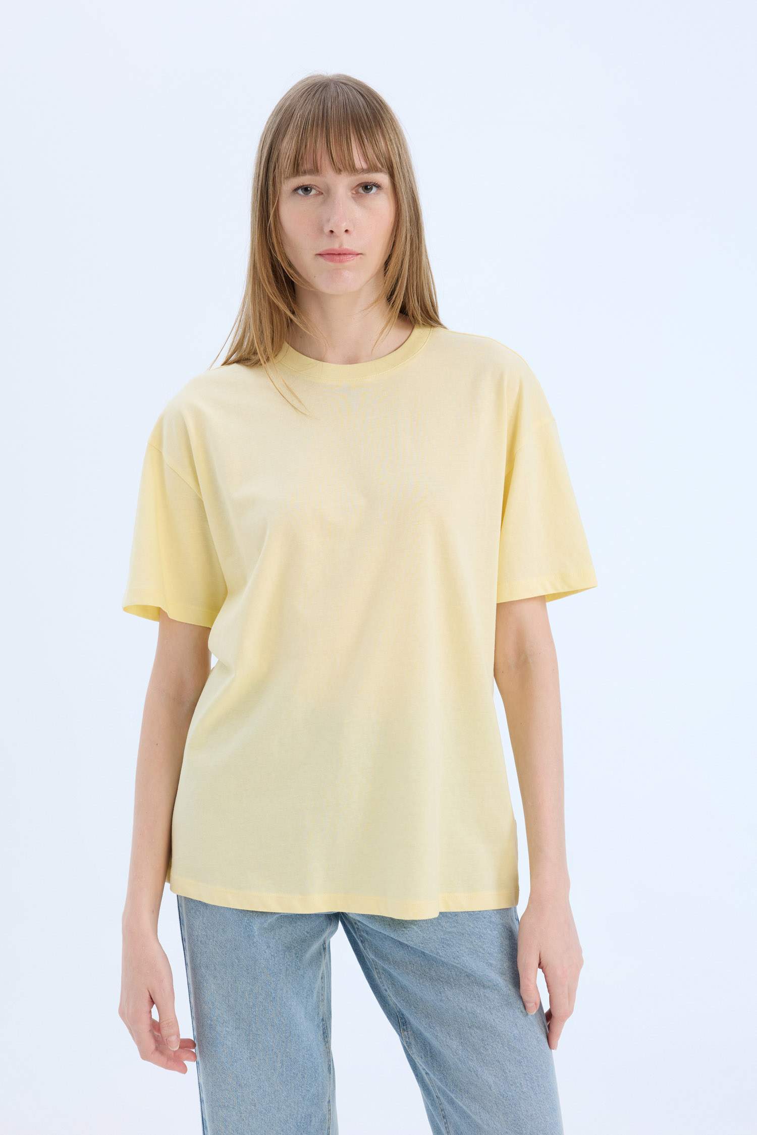 Oversize Fit Crew Neck Short Sleeve T-Shirt