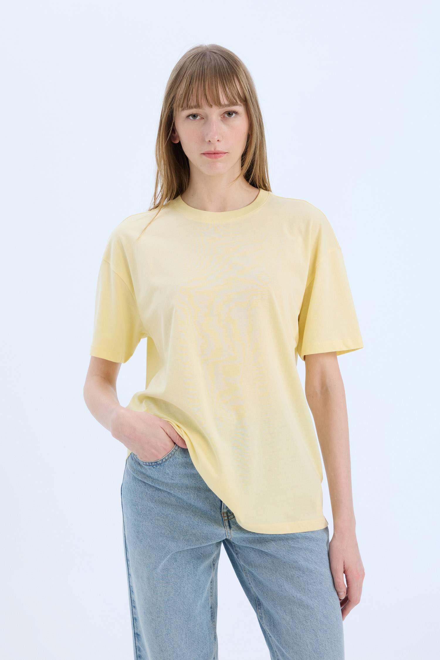 Oversize Fit Crew Neck Short Sleeve T-Shirt