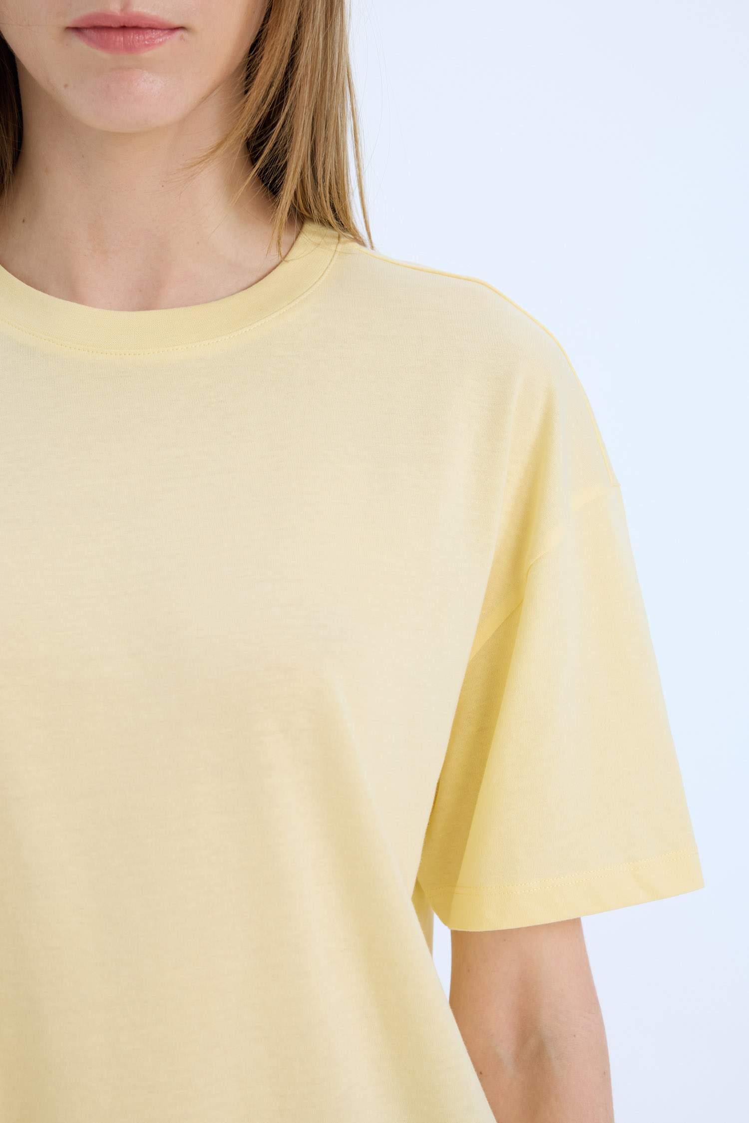 Oversize Fit Crew Neck Short Sleeve T-Shirt