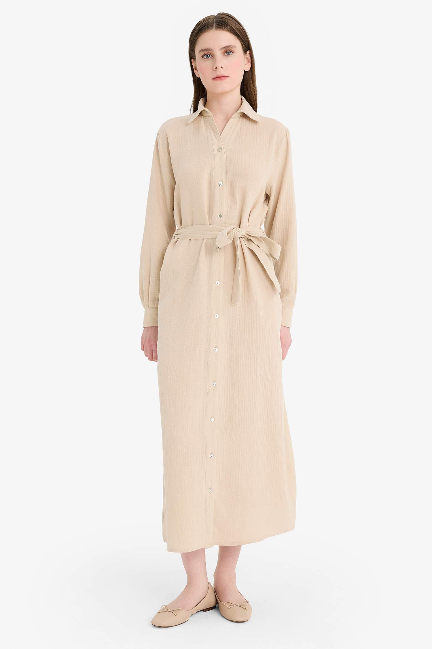 Gömlek Yaka Kuşaklı Müslin Uzun Kollu Maxi Elbise