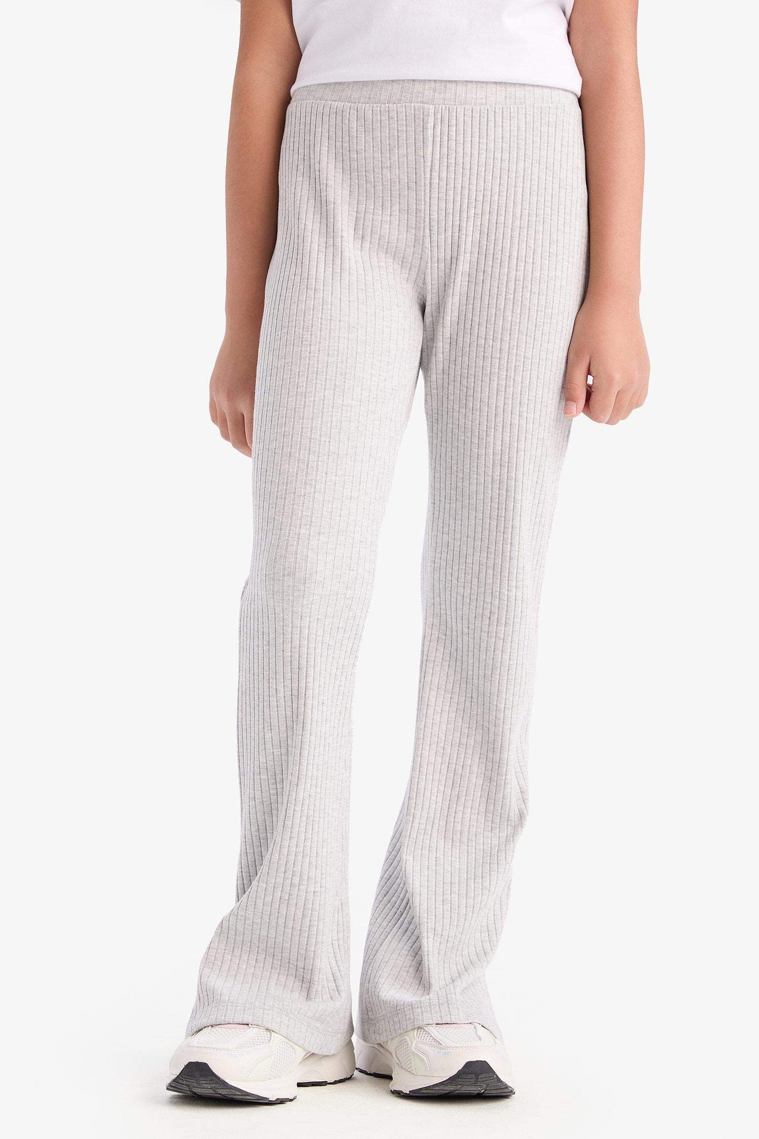 Детские леггинсы из ребристой ткани с клешированными штанинами