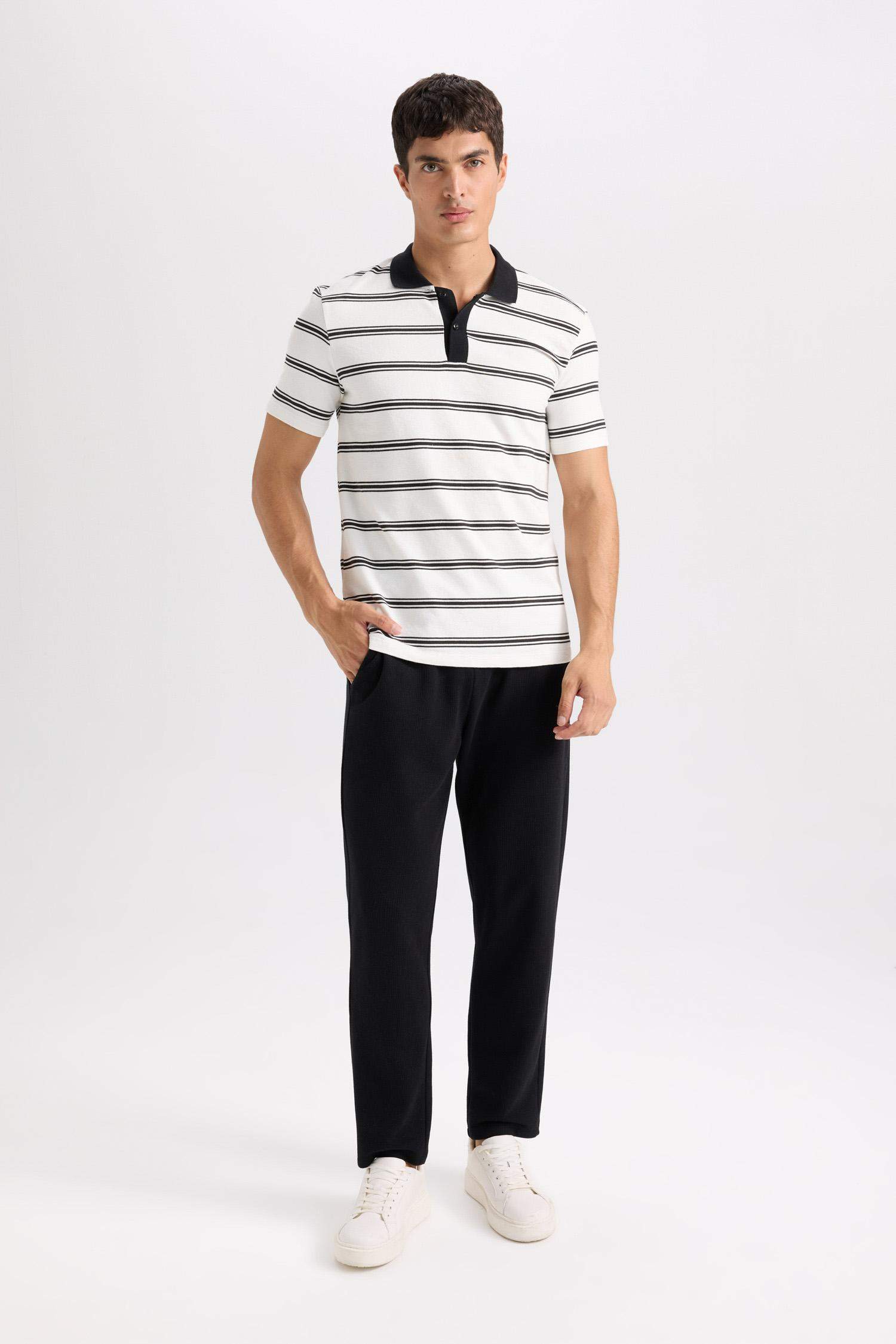 Regular Fit Eşofman Altı Beli Bağcıklı Cep Detaylı Düz Paça