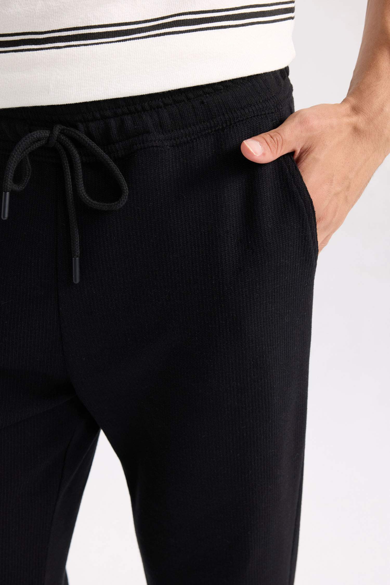 Regular Fit Eşofman Altı Beli Bağcıklı Cep Detaylı Düz Paça