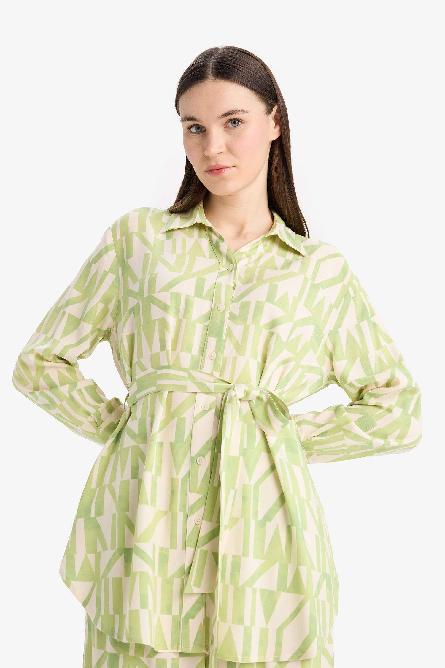 Relax Fit Desenli Viskon Uzun Kollu Tunik