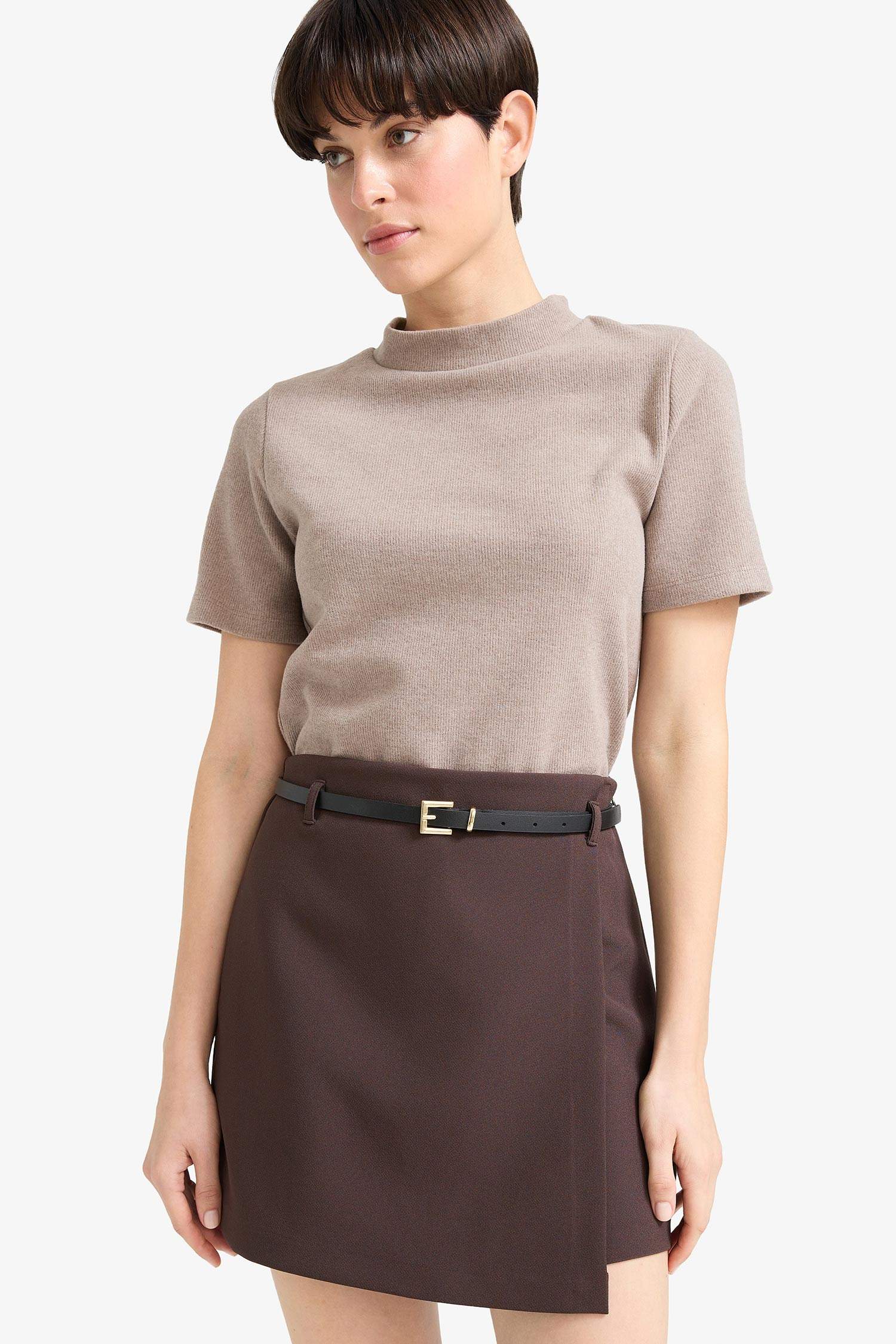 Облегающая футболка с короткими рукавами