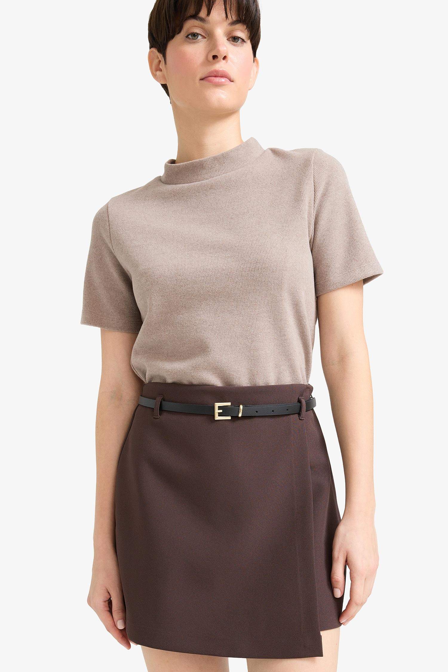 Облегающая футболка с короткими рукавами