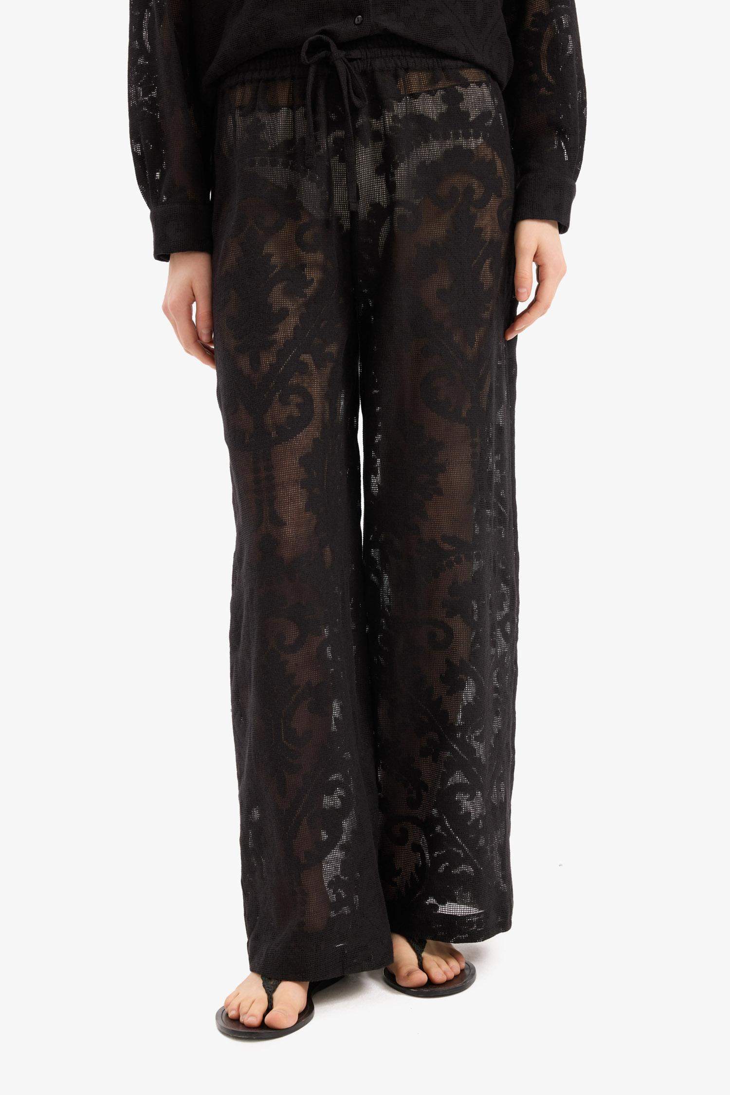 Dantelli Beli Lastikli Beyaz Plaj Pantolonu-Fall in Love