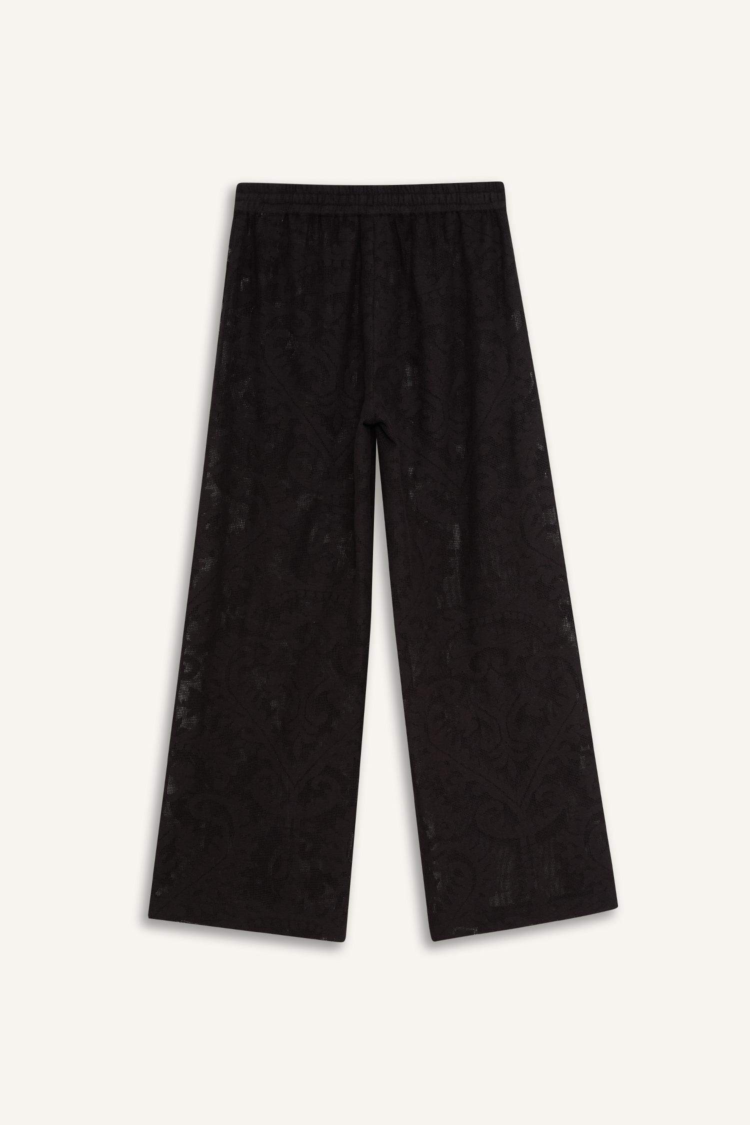 Dantelli Beli Lastikli Beyaz Plaj Pantolonu-Fall in Love