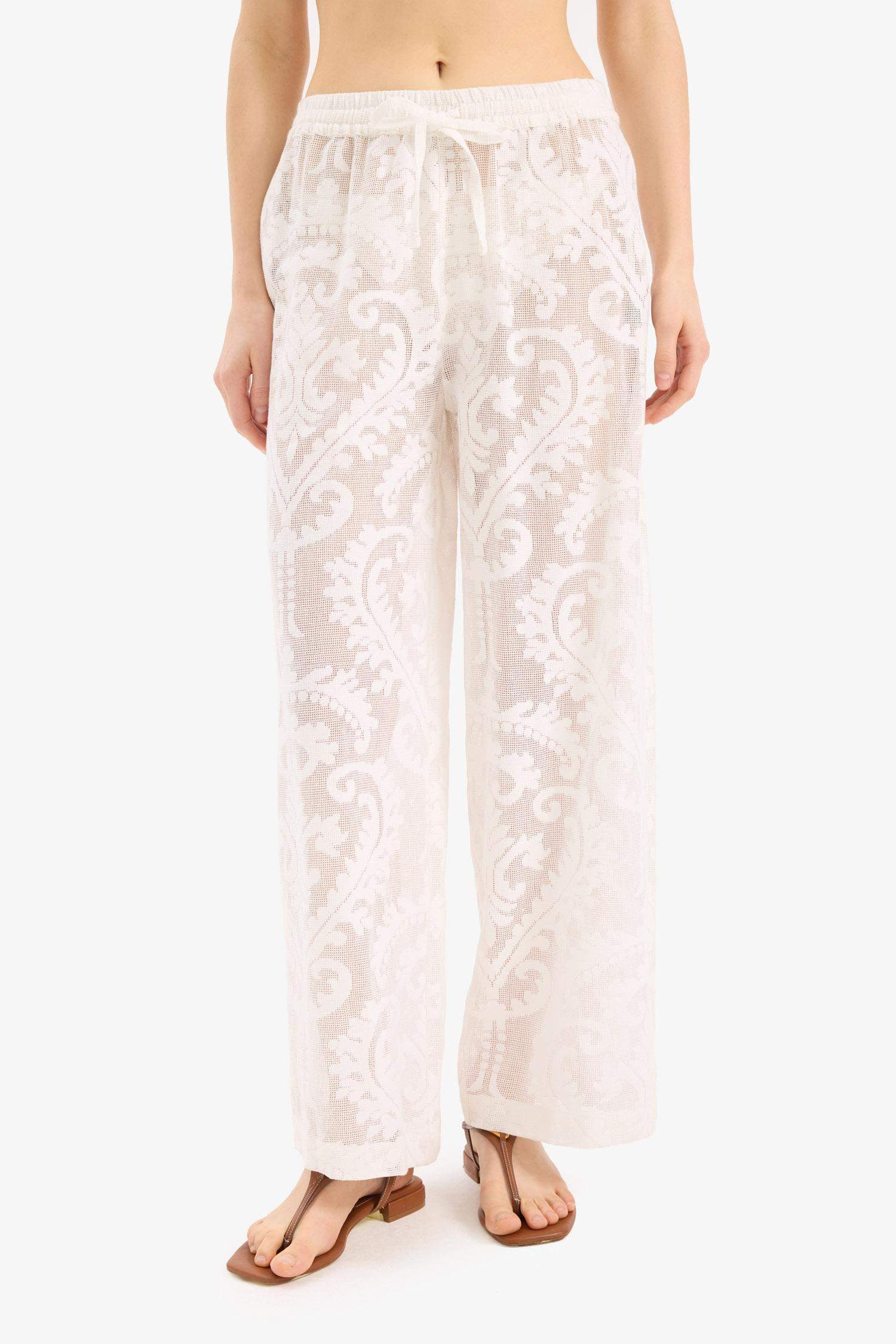 Dantelli Beli Lastikli Beyaz Plaj Pantolonu-Fall in Love