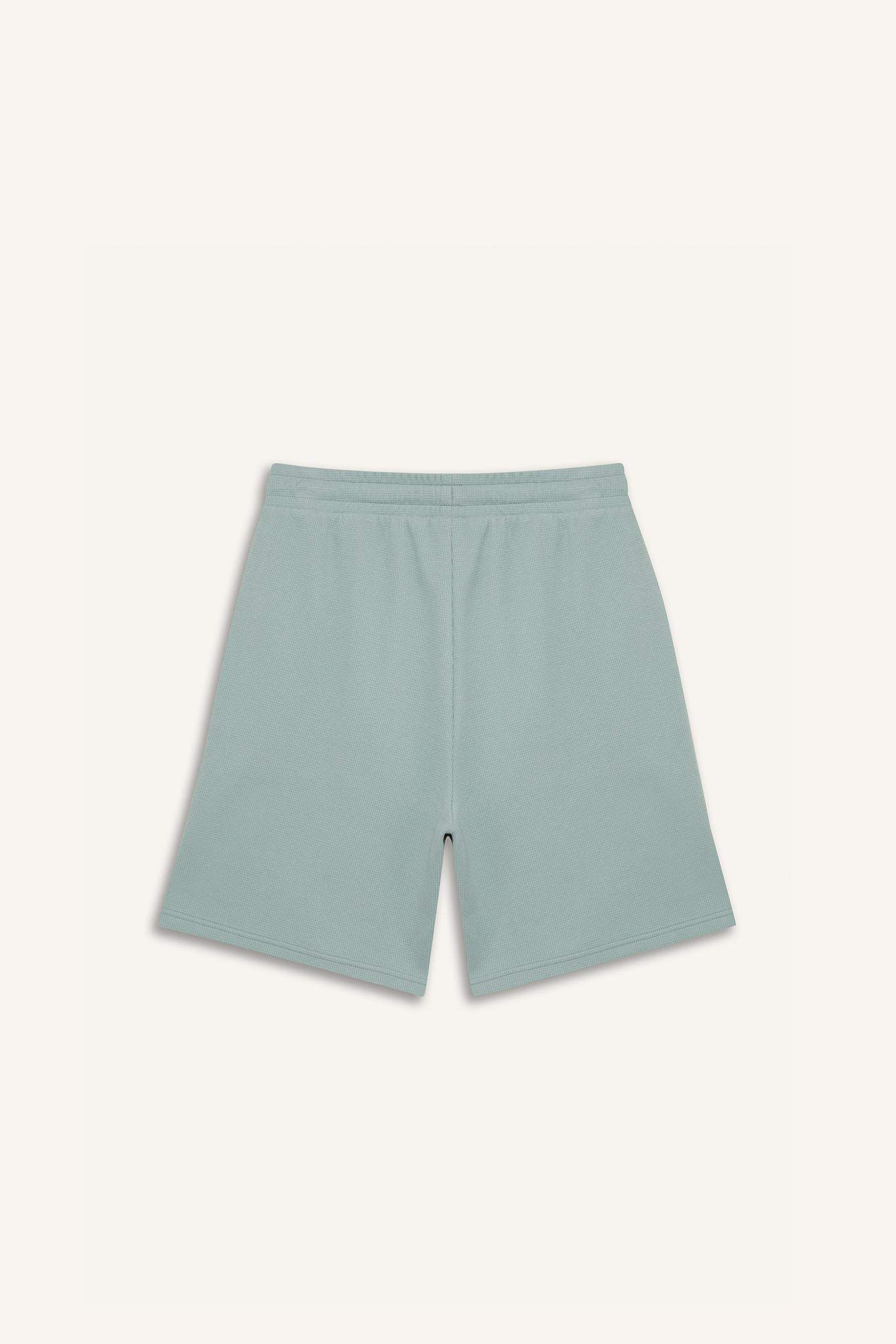 Шолақ шалбар