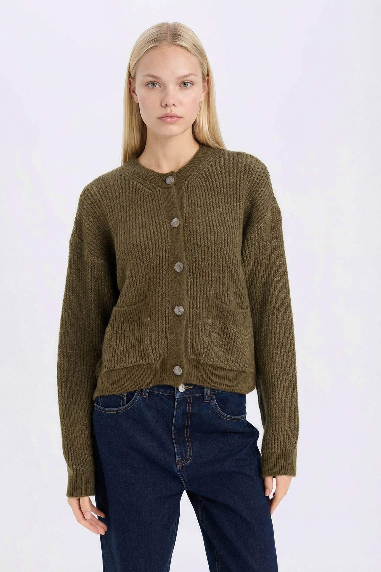 Regular Fit Bisiklet Yaka Düğmeli Triko Hırka