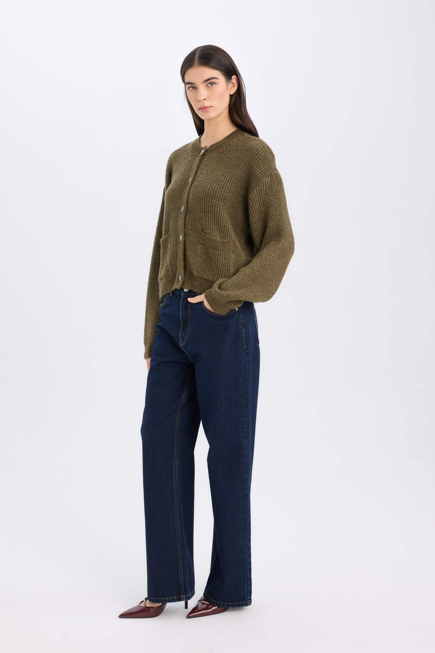 Regular Fit Bisiklet Yaka Düğmeli Triko Hırka