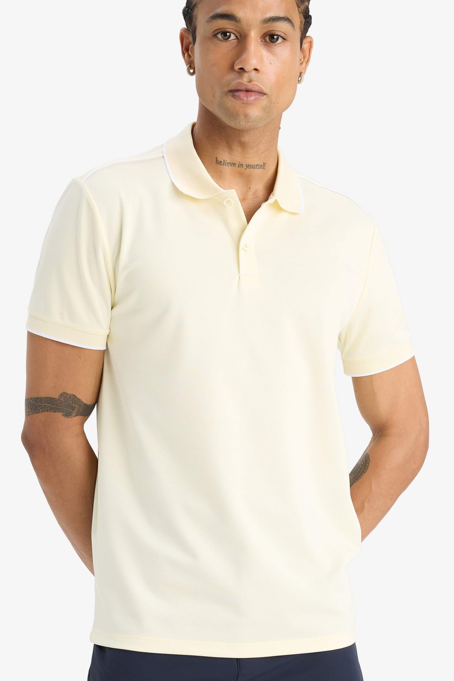 Slim Fit Dar Kesim Polo Yaka Sporcu Kısa Kollu Pike Tişört